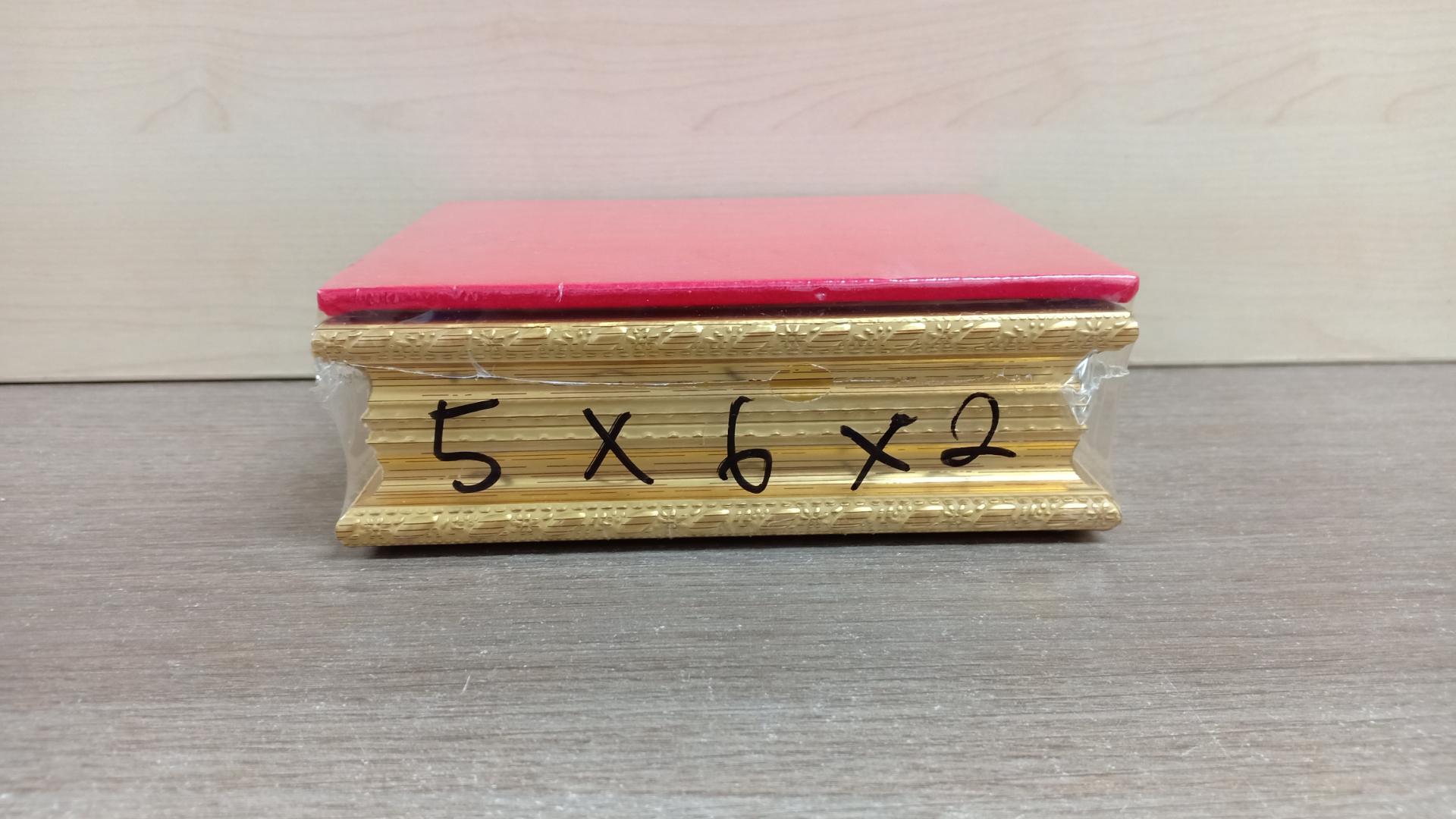 5×6×2"H