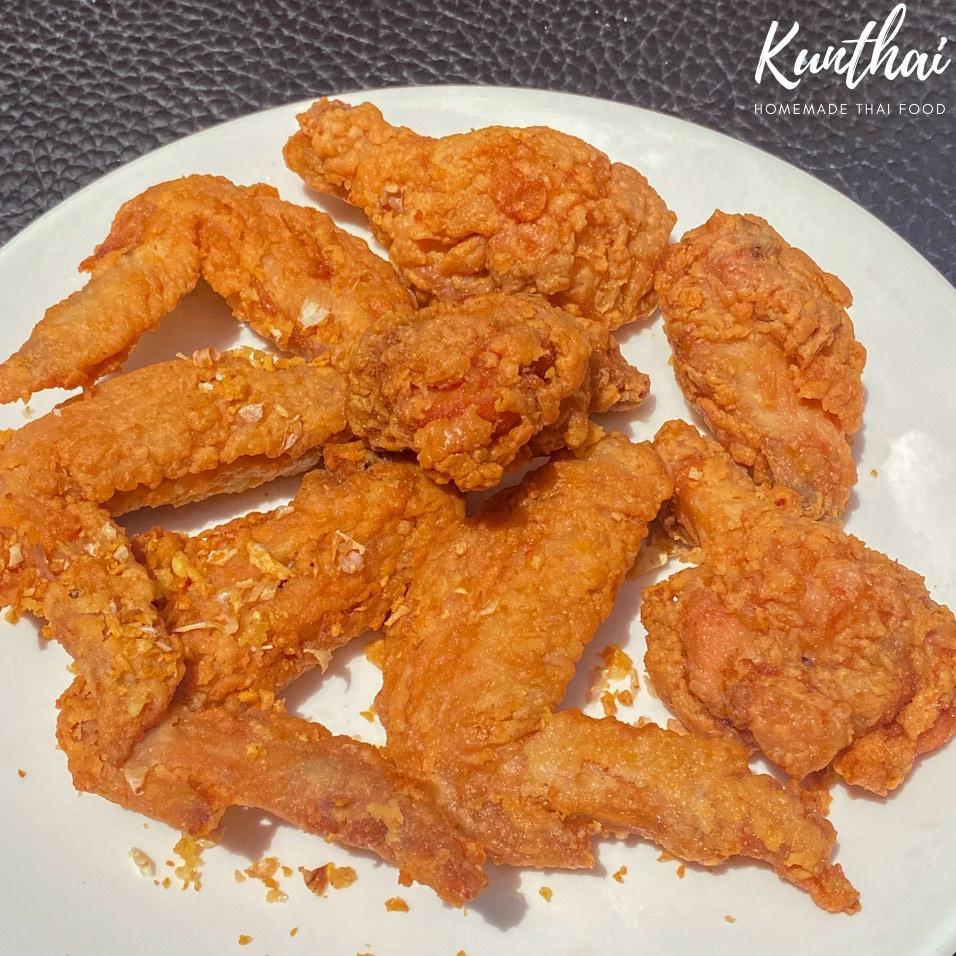 F001 Deep Fried Chicken Wings ปิดไก่ทอด