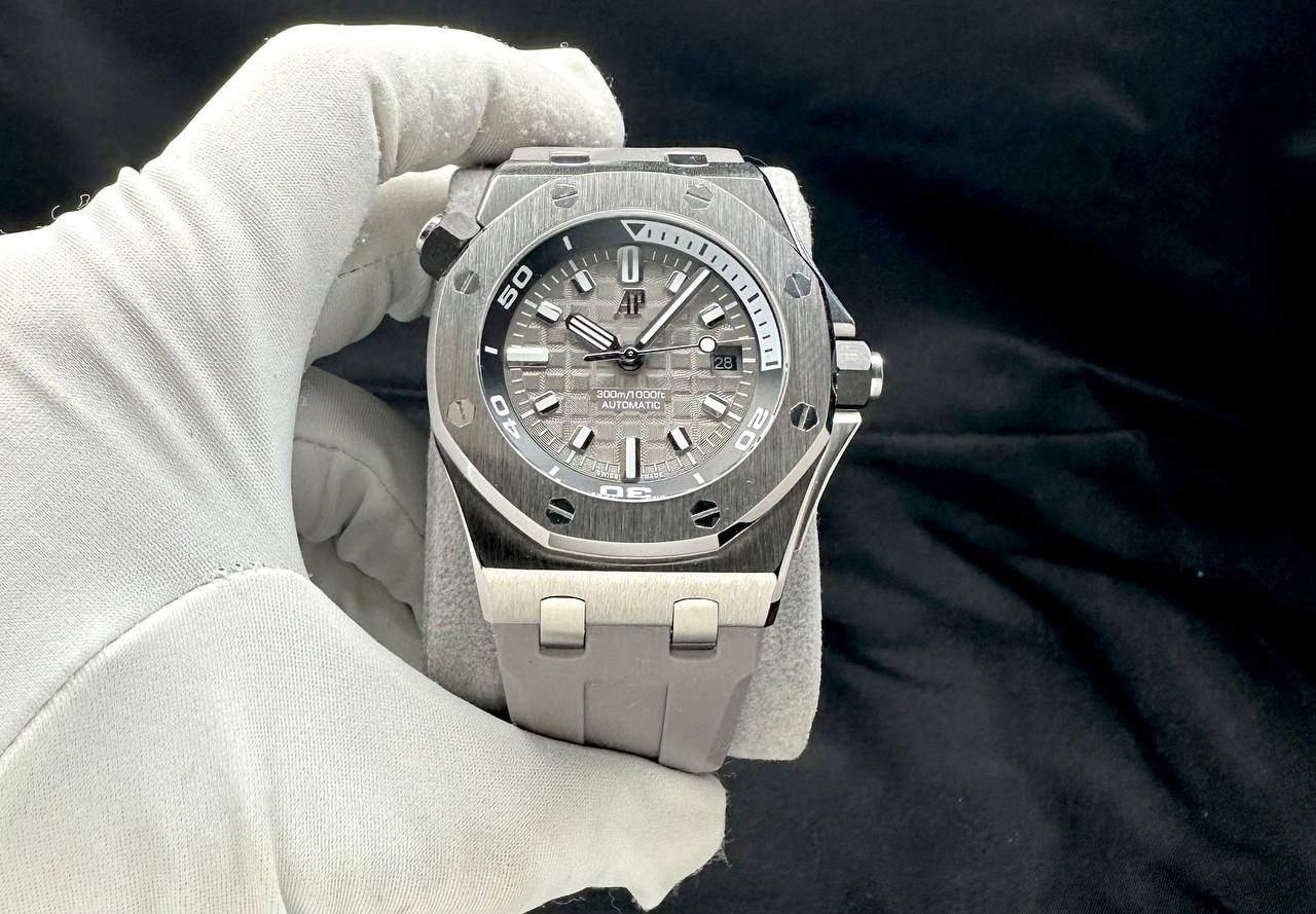 AP DIVER AUTOMATIC 42 MM MEN WATCH
