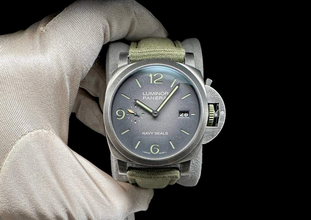 Panerai Luminor Navy Seals 44 mm Automatic Men Watch
