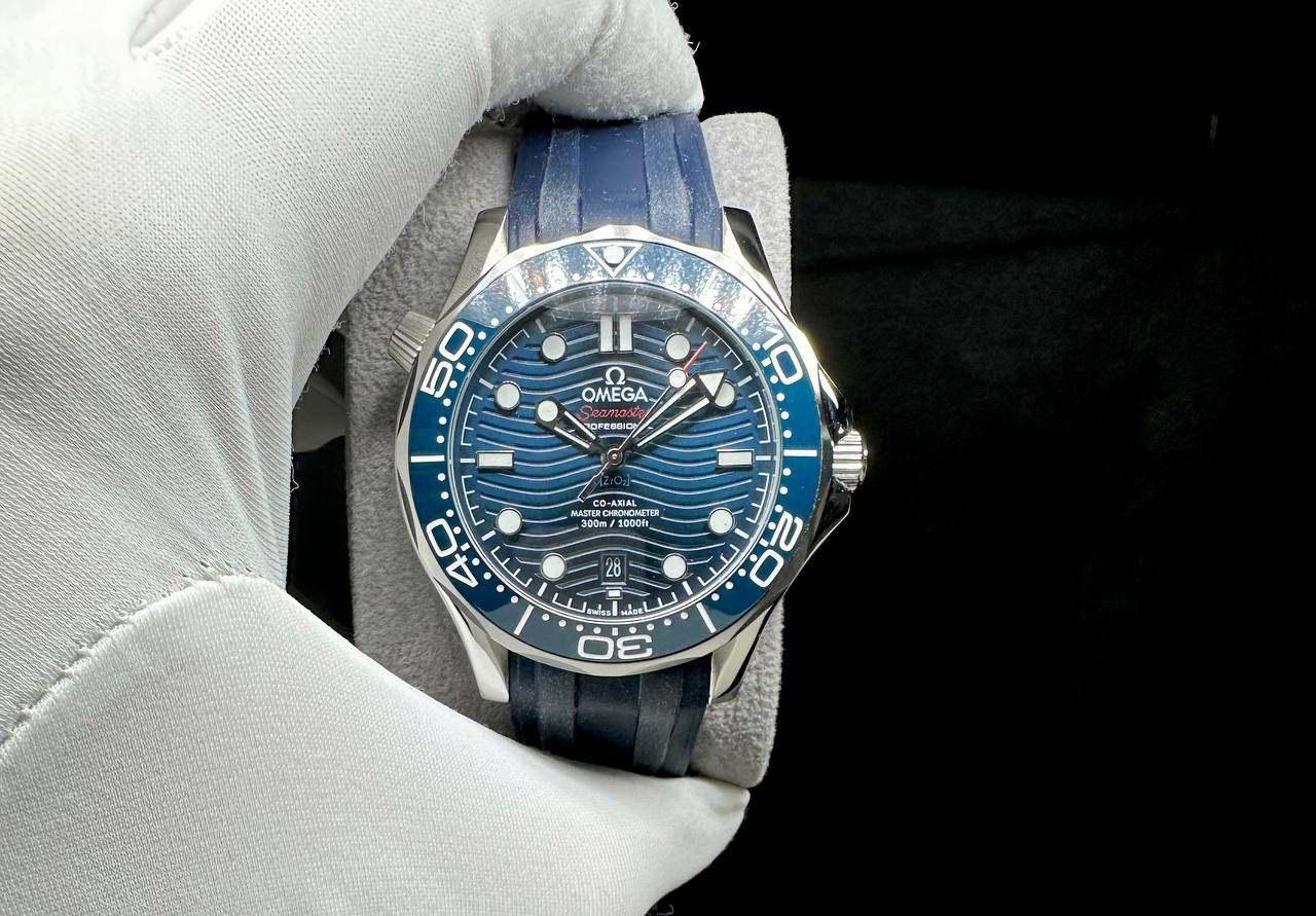 OMEGA SEAMASTER 41 MM AUTOMATIC MEN WATCH