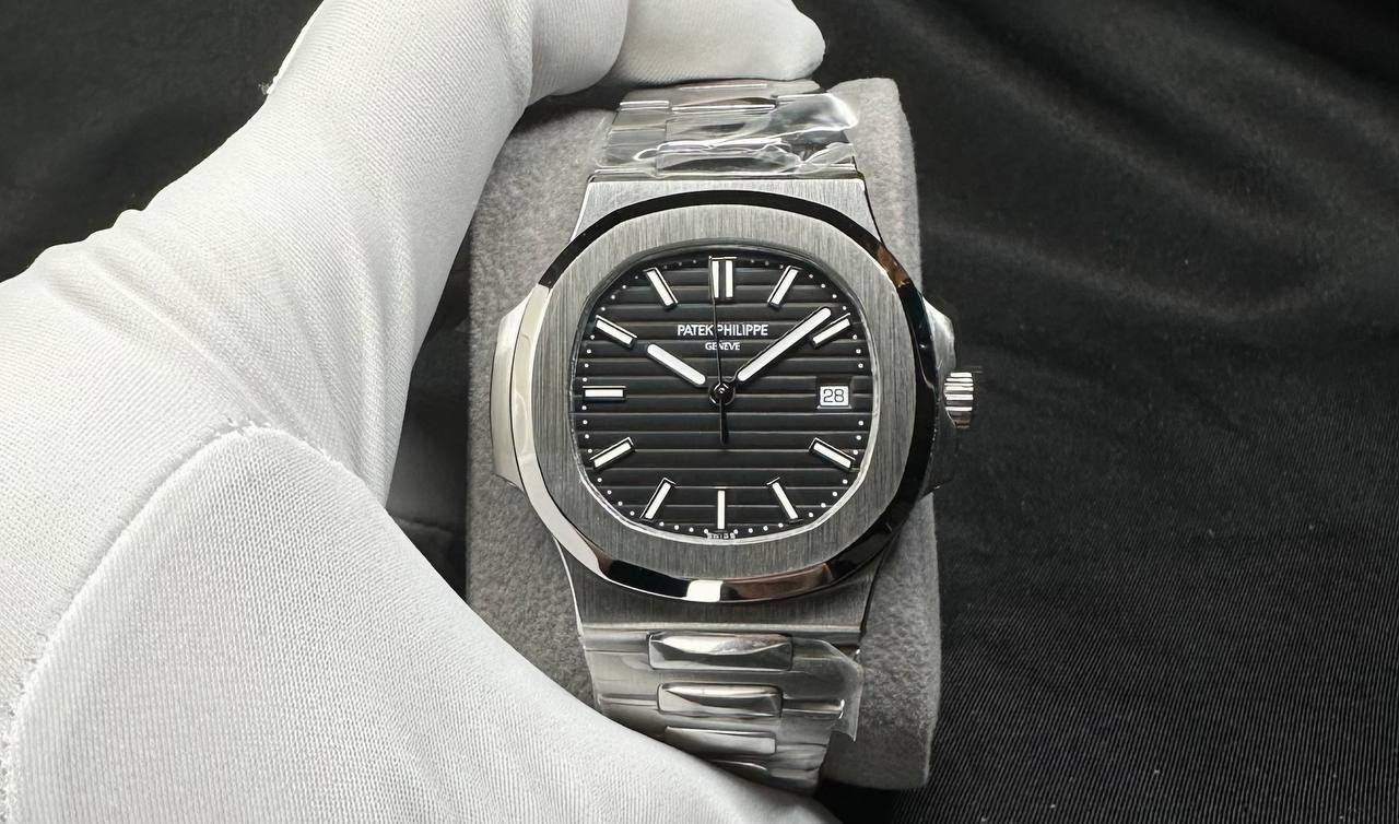 SEMI PREMIUM PATEK PHILIPPE NAUTILUS AUTOMATIC 40MM MEN WATCH
