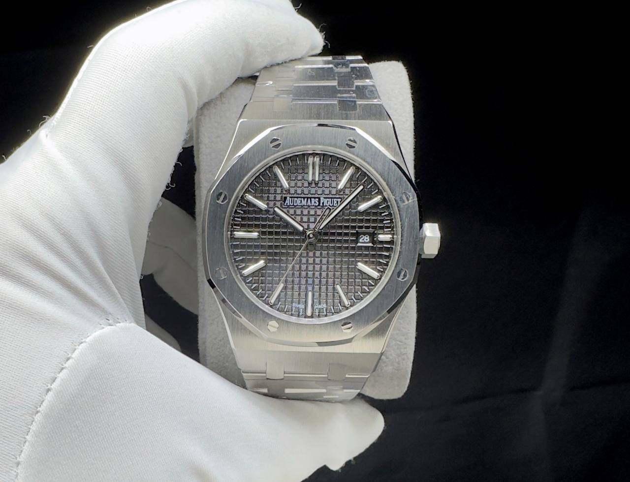 Audemars Piguet Riyal Oak Automatic 41 mm Men Watch