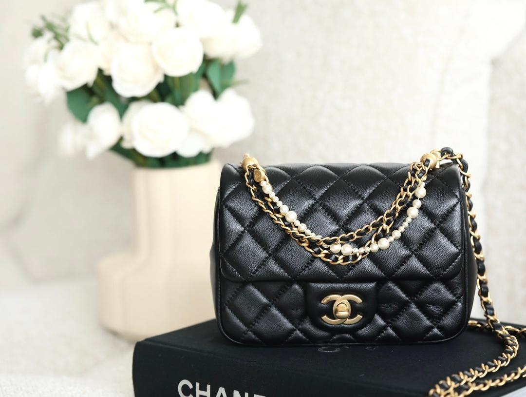 CHANEL PEARL SQUARE FATTY 18CM BLACK