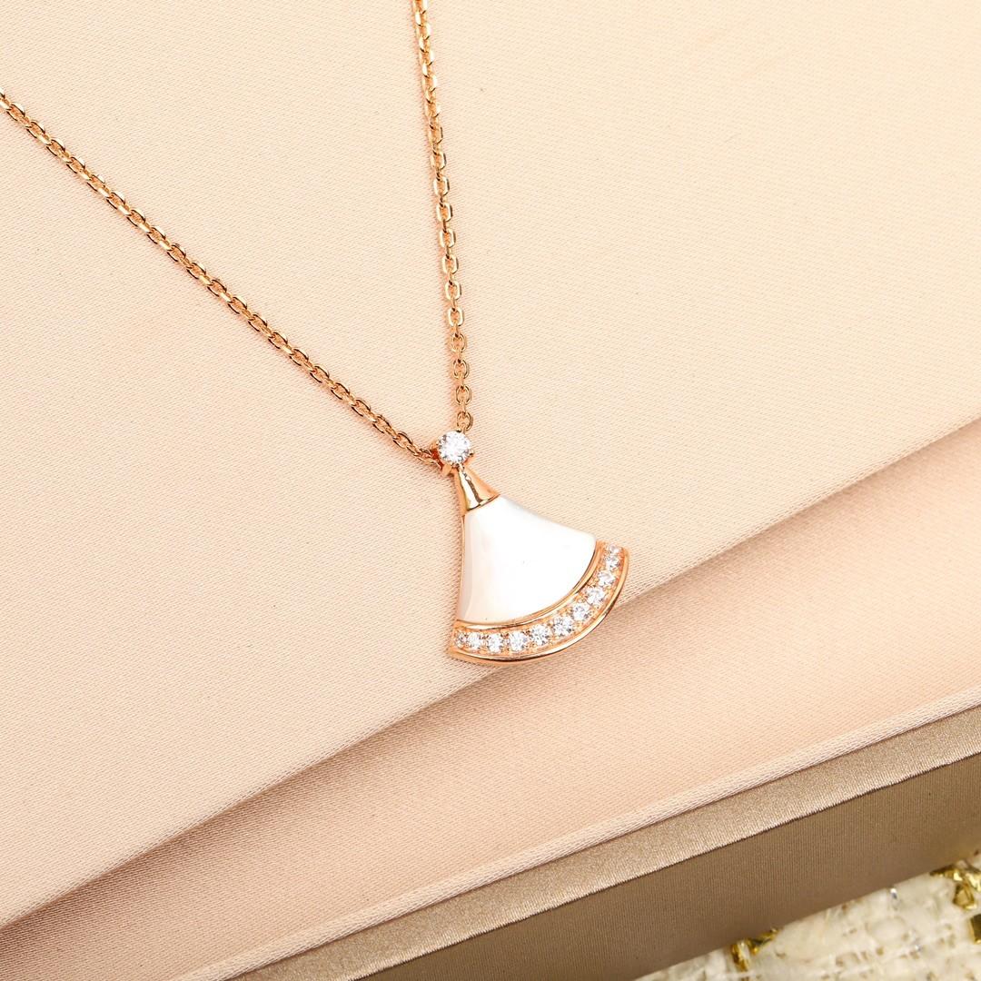 BVLGARI NECKLACE 004
