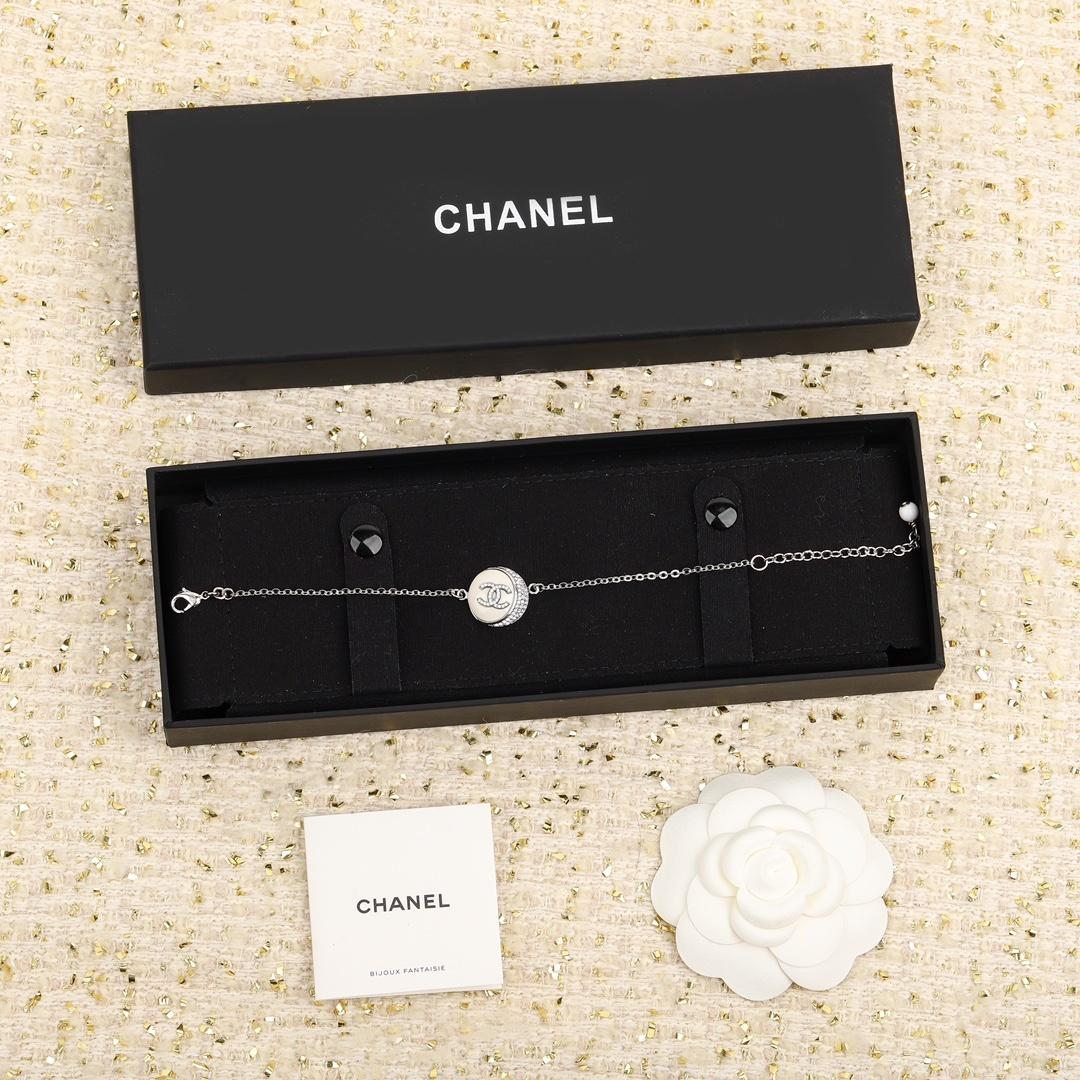 CHANEL BRACELET 022