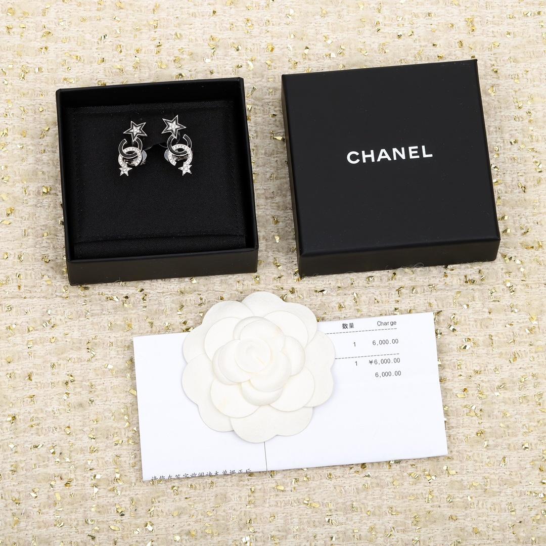 CHANEL EARING 011
