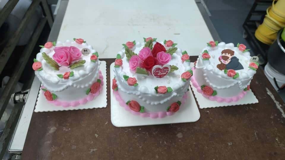Pink flower (chocolate cake/vanilla cake)