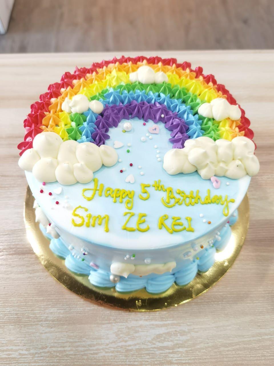 Rainbow (chocolate cake/vanilla cake)