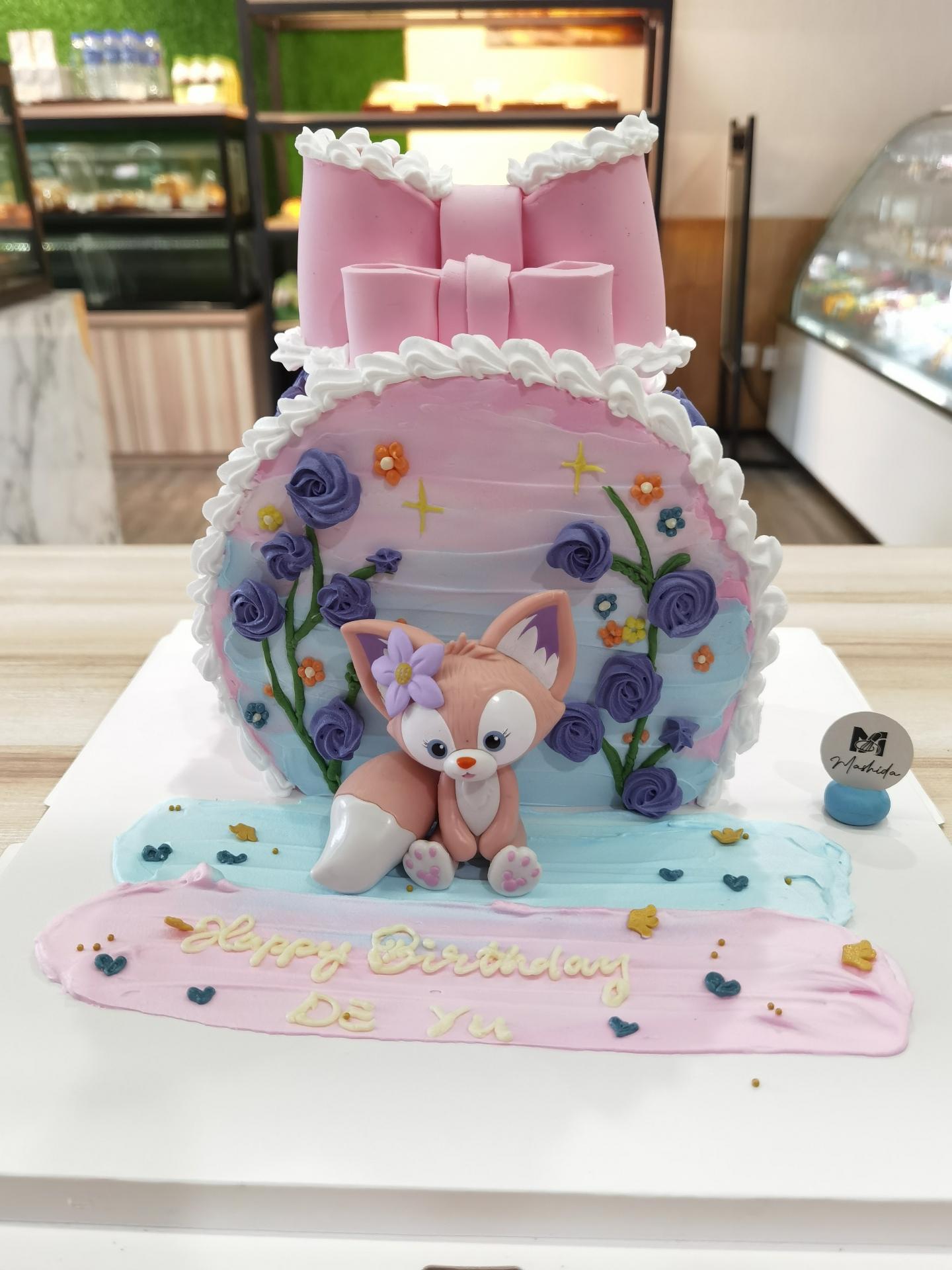 Linabell(chocolate cake/ vanilla cake)