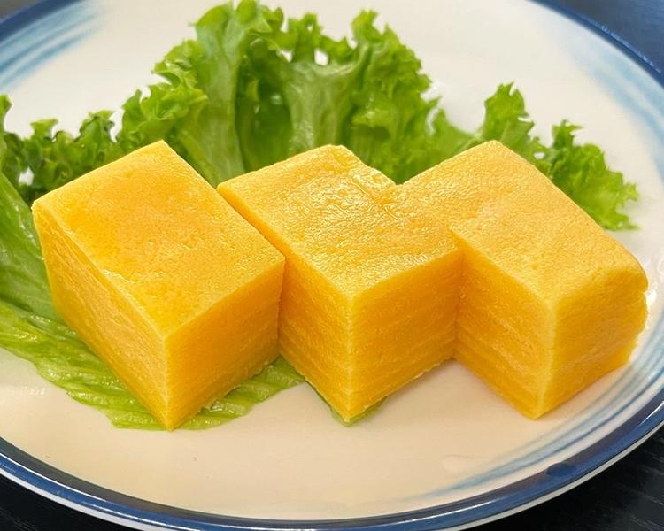 J01 - Tamagoyaki (3pcs)