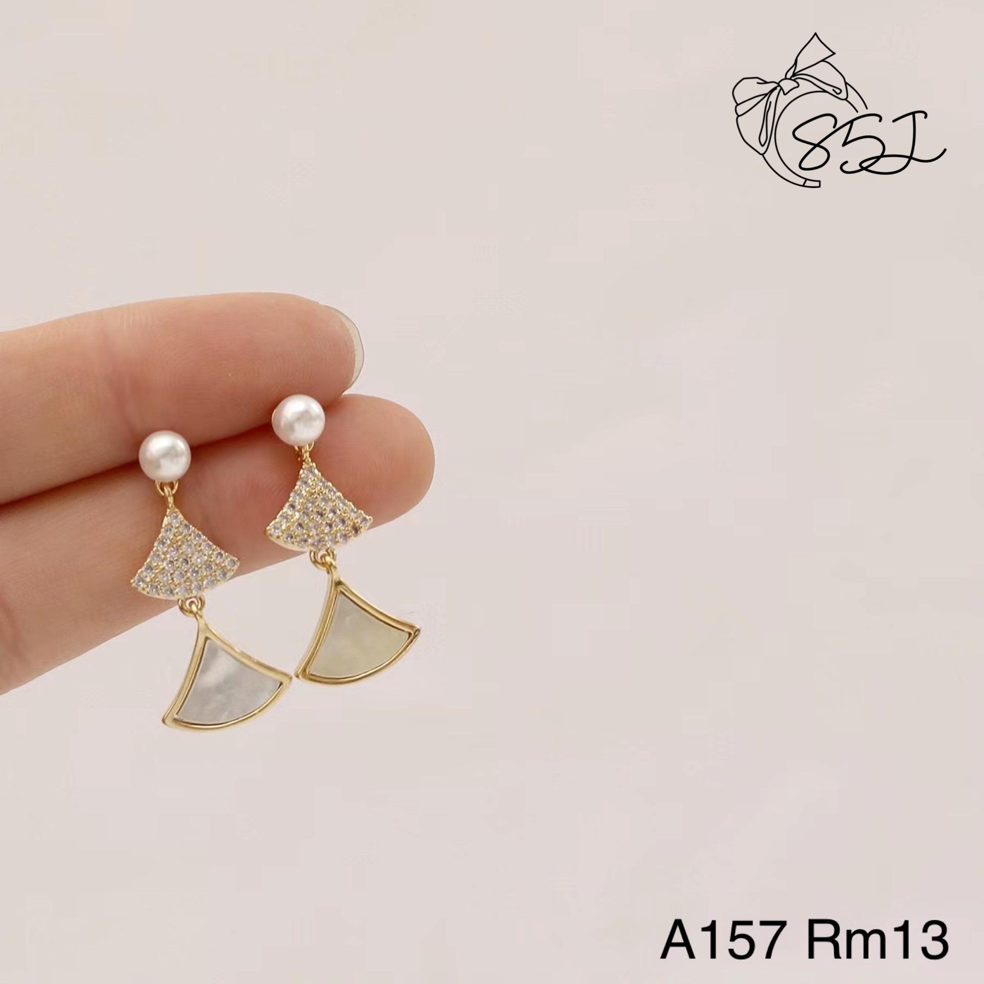 A158 扇形贝母925银针