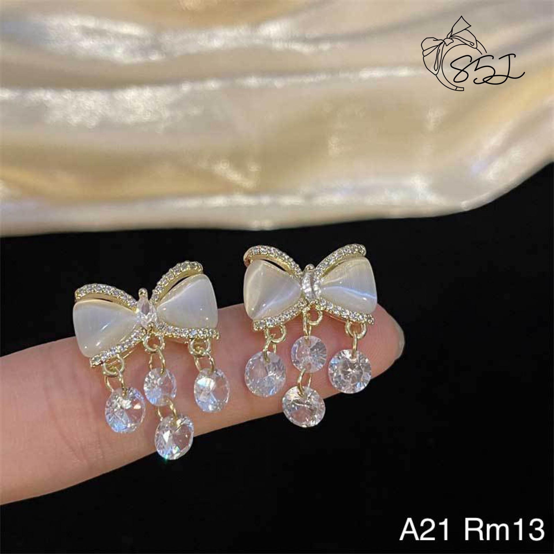 超仙猫眼锆石法式蝴蝶结925银针Code：A21