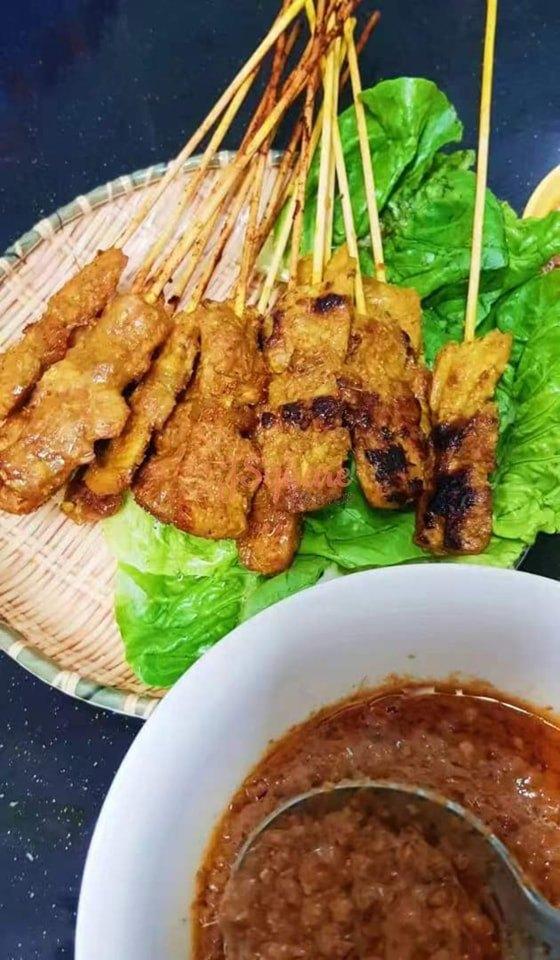 猪肉/鸡肉沙爹 Pork/Chicken Satay