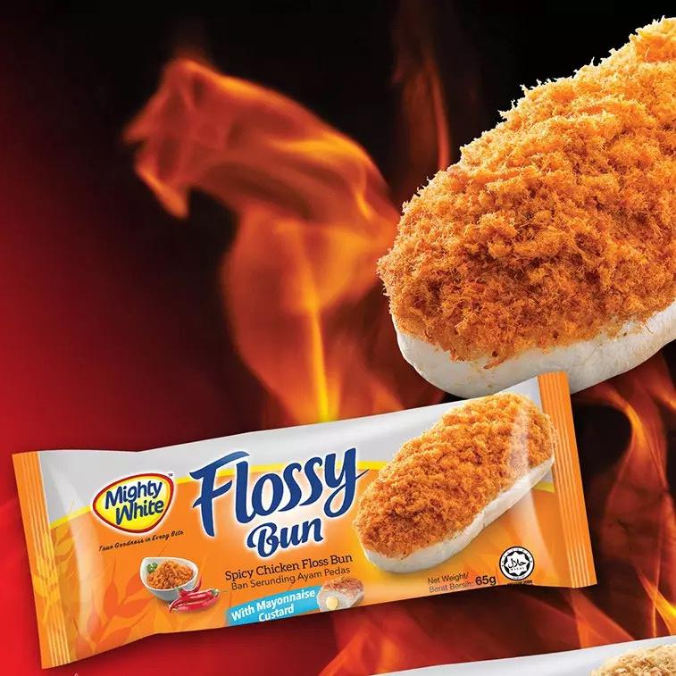 Mighty White Flossy Bun - Spicy Chicken With Mayonnaise Custard 65g