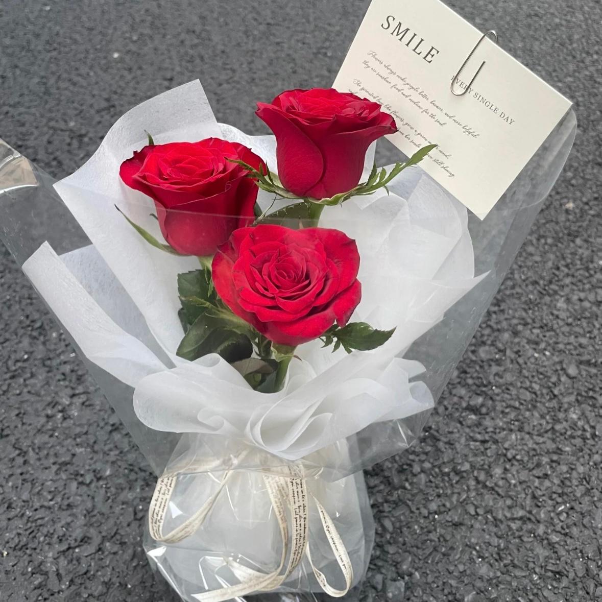 3 Roses