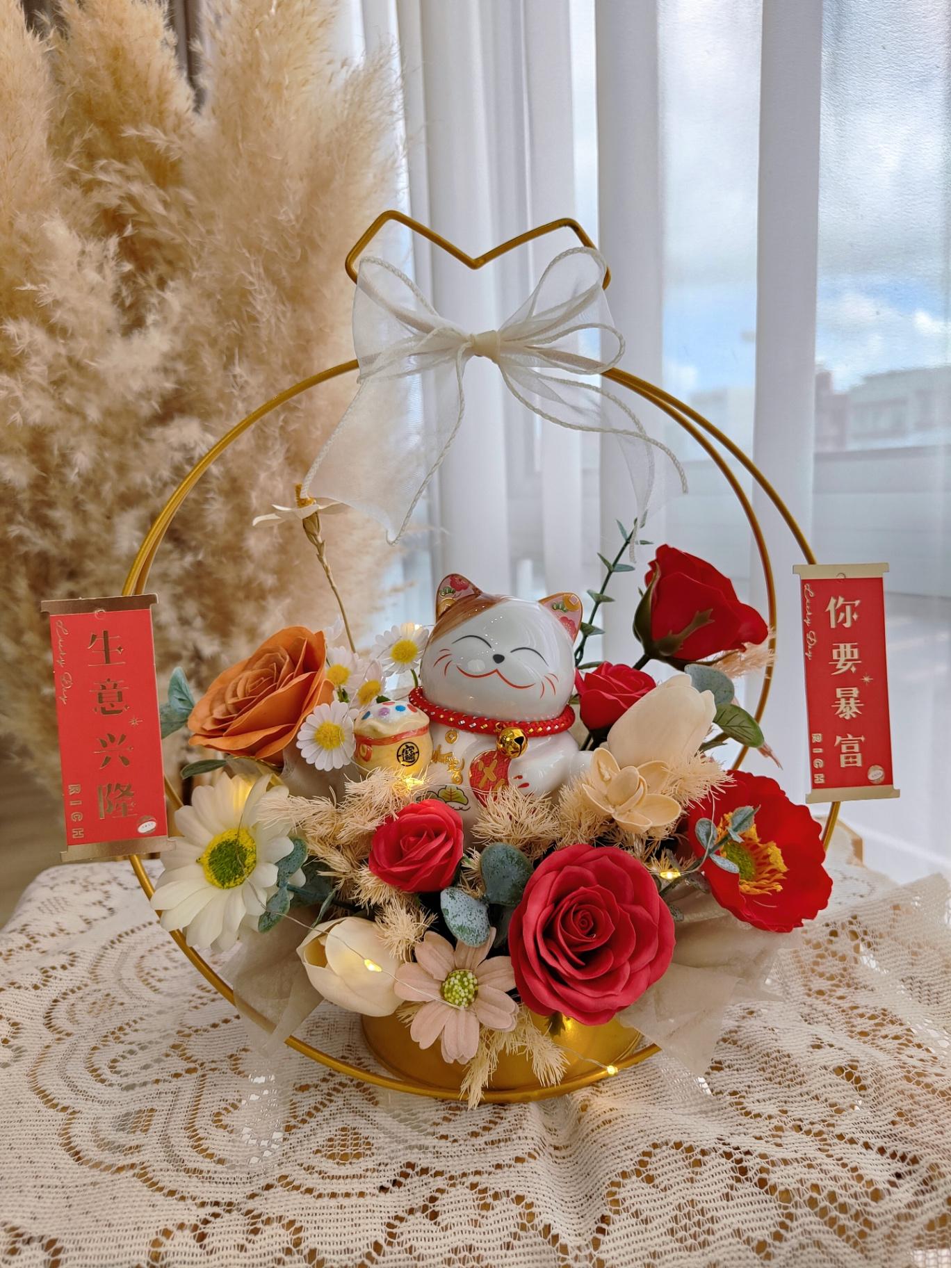 K90 Opening Lucky Cat Table Flower Basket铁艺业开花篮