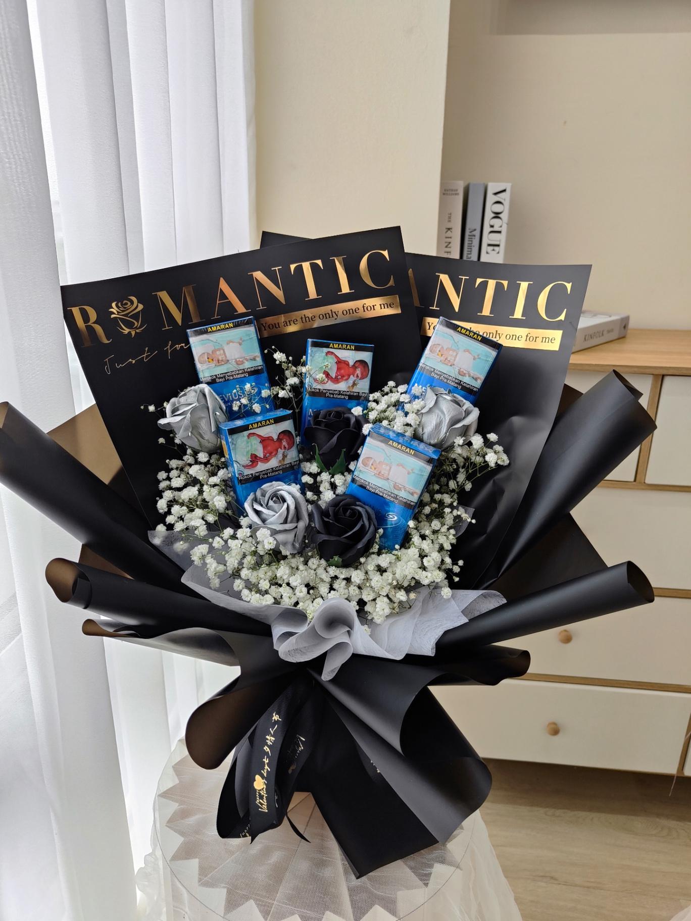 X07-5 cigarette bouquet baby breath （fresh flower)5包香烟花束（鲜花满天星）