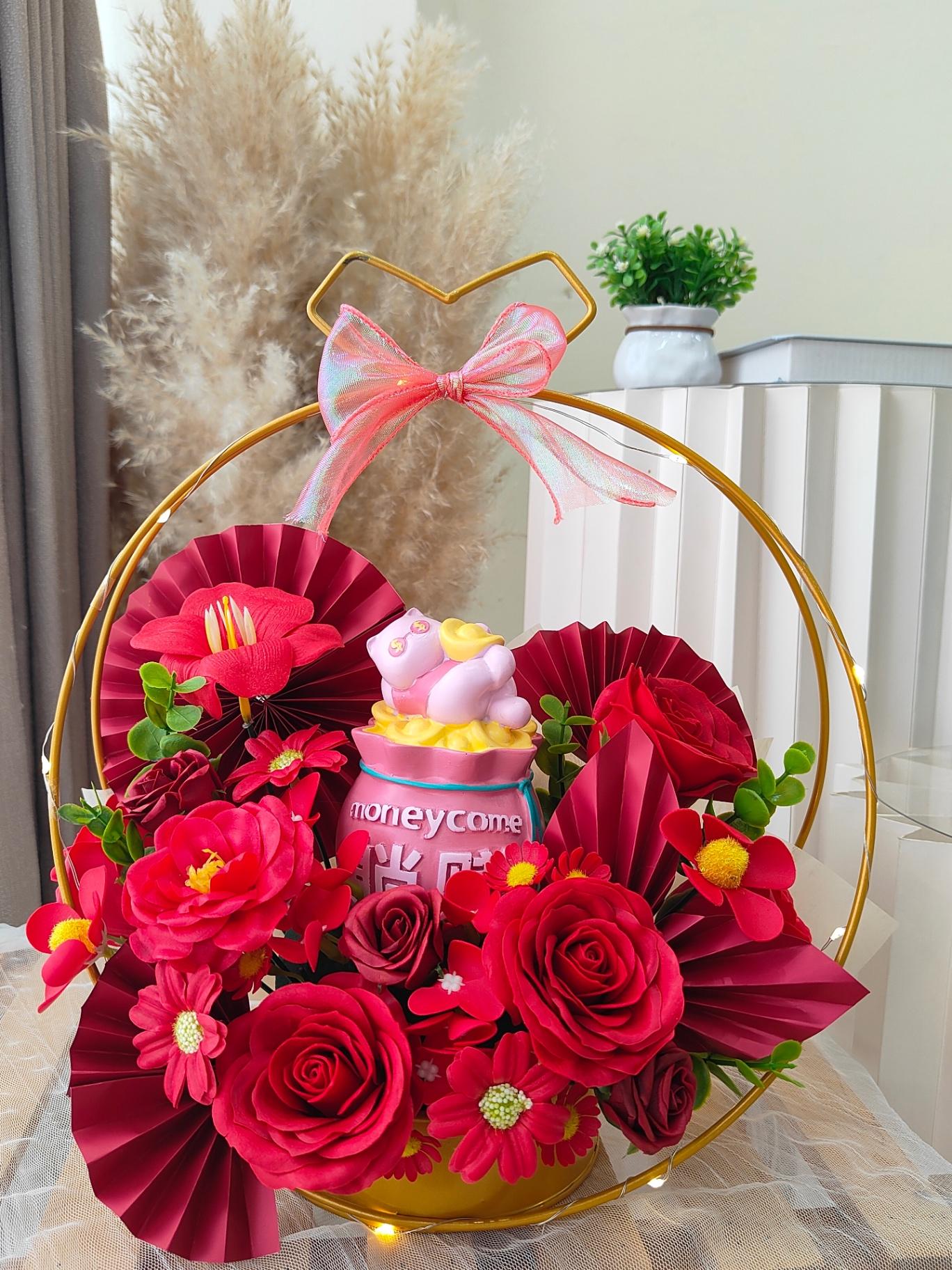 K130 Opening Lucky Cat Table Flower Basket躺赚 铁艺业开花篮