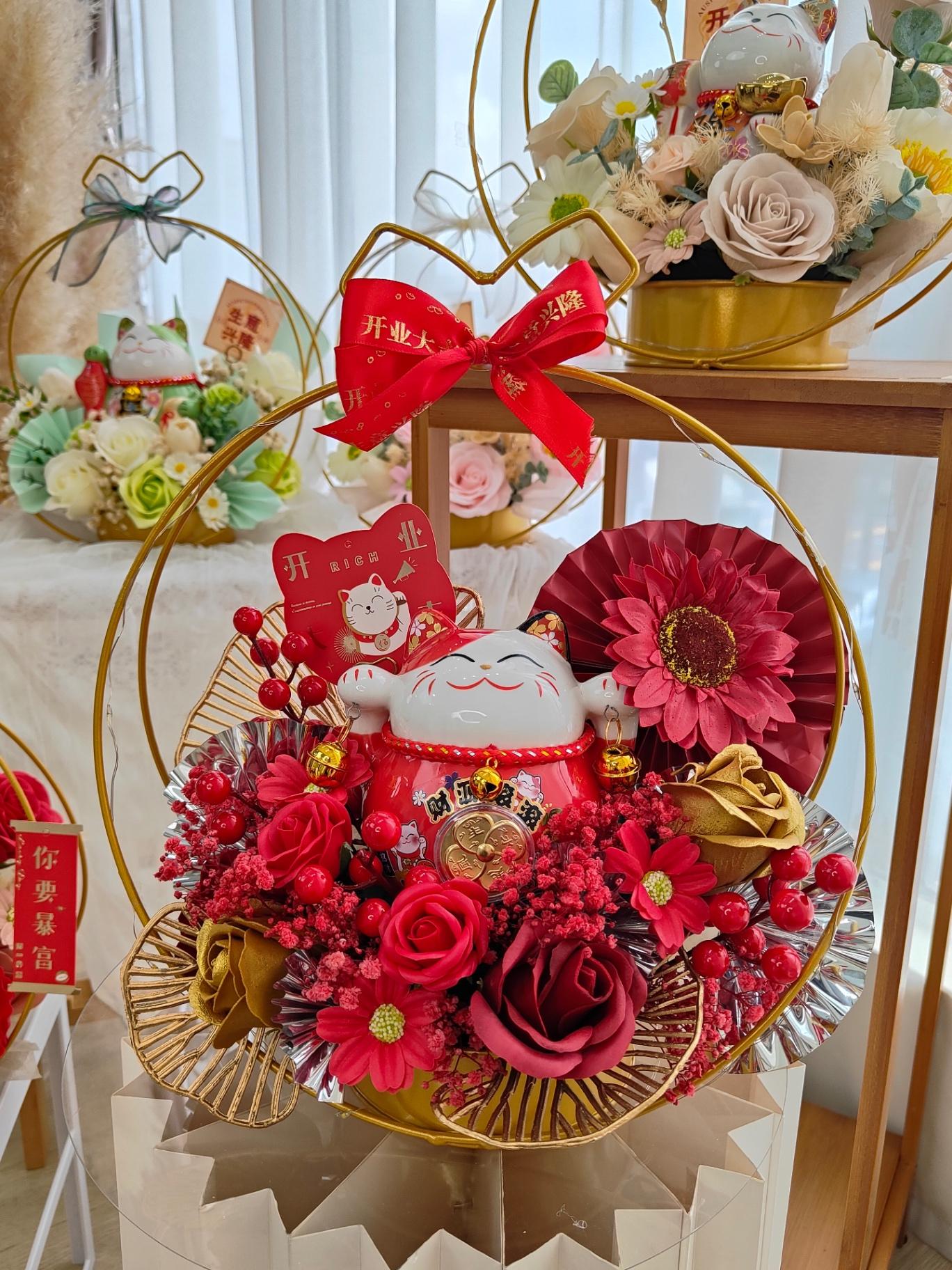 K90 Opening Lucky Cat Table Flower Basket