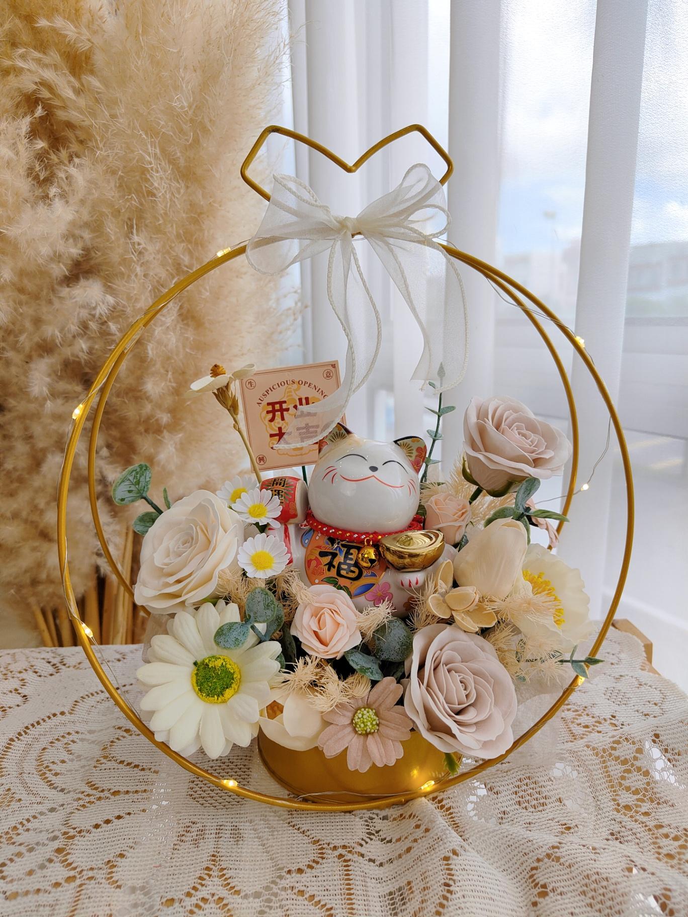 K90 Opening Lucky Cat Table Flower Basket铁艺业开花篮