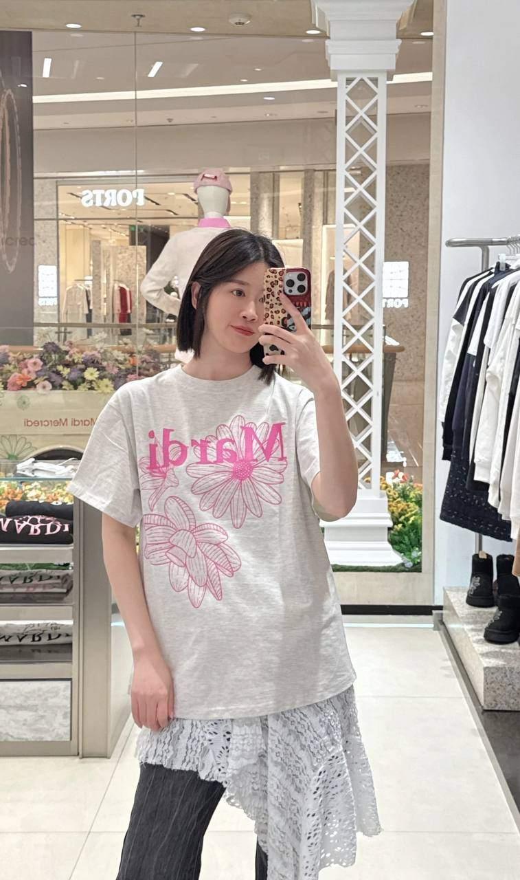 【Ready Stock 现货】Mardi Tshirt Triple Flower - Oatmeal Pink