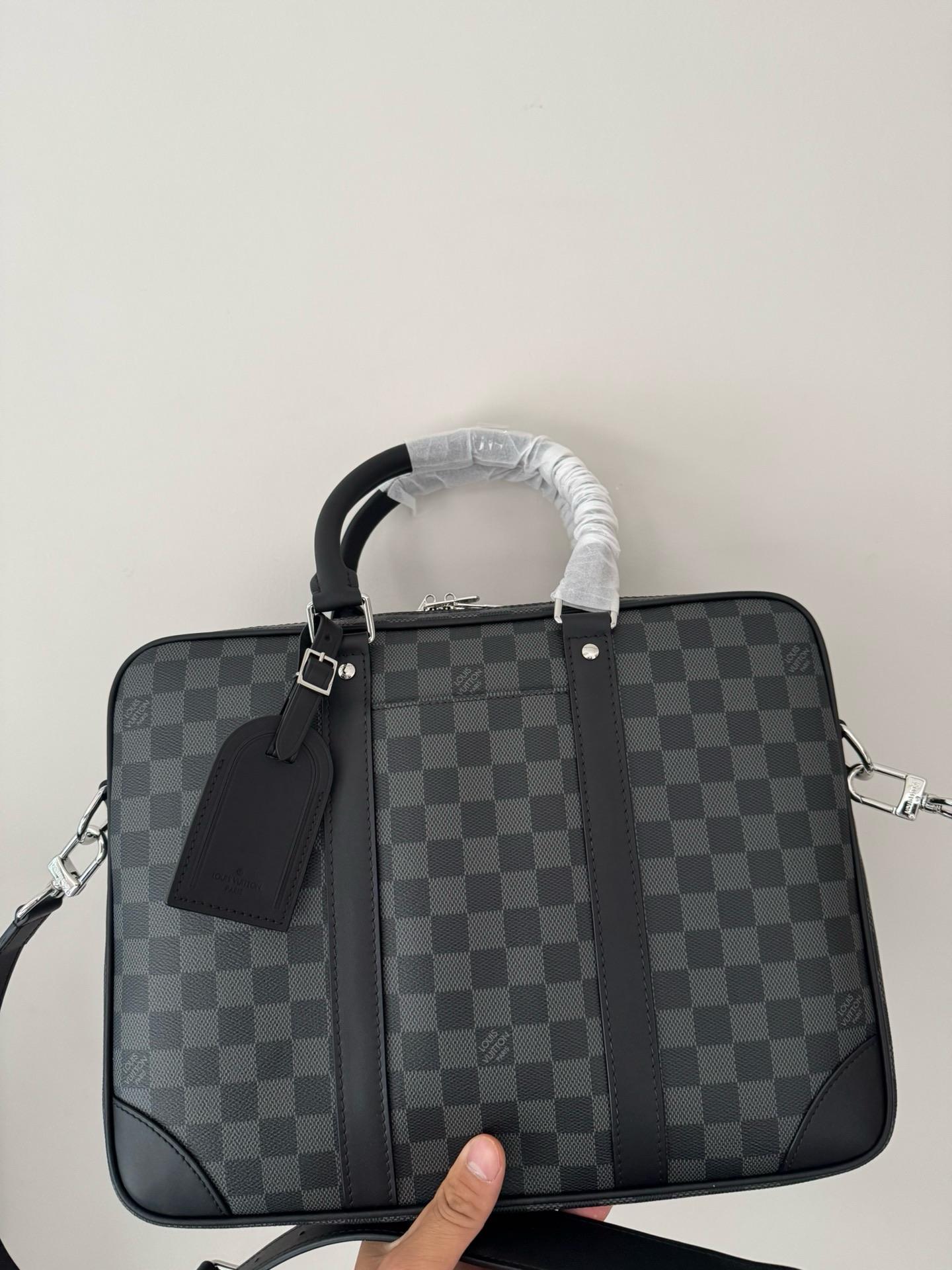 PORTE DOCUMENTS VOYAGE PM