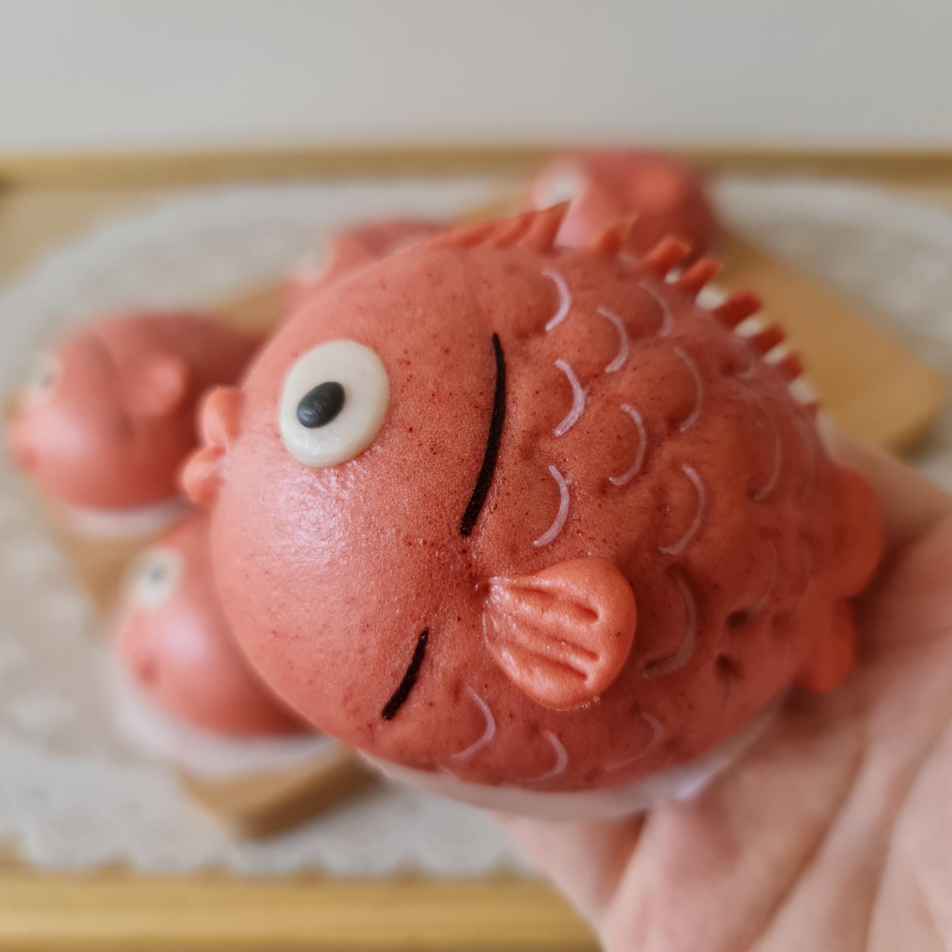 红鱼包 (巧克力) / Red Fish Bun (Chocolate Paste)