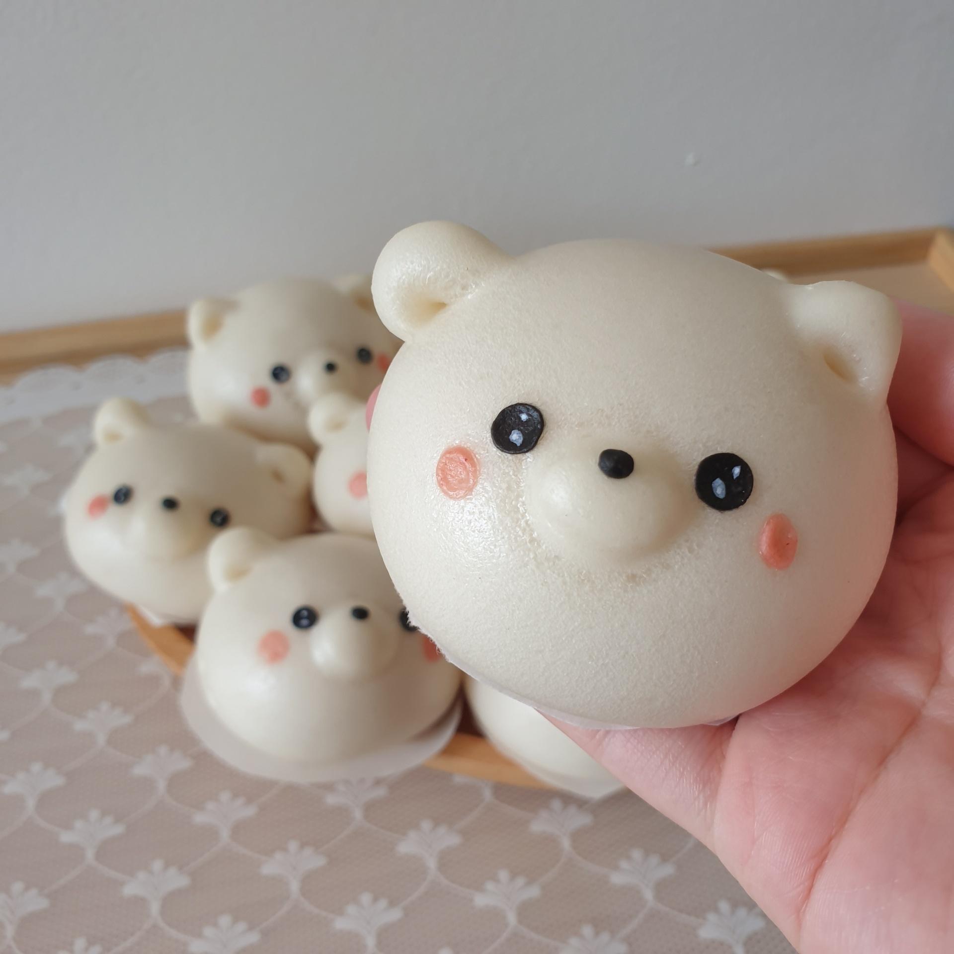 Mrs Polar Bear