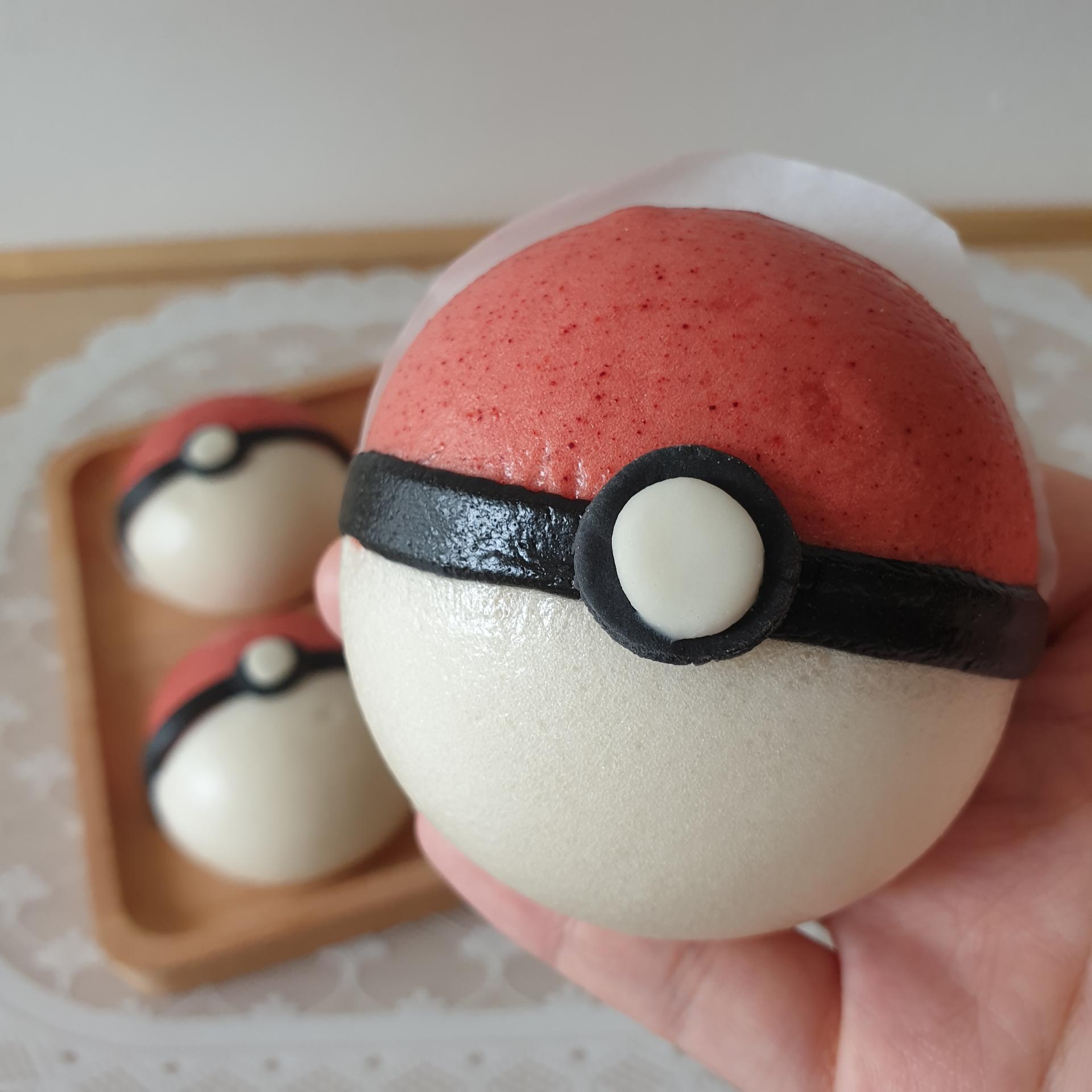 Poké Ball