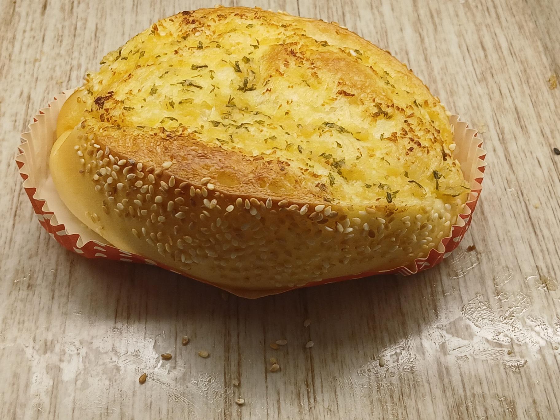 Gralic butter 蒜香面包