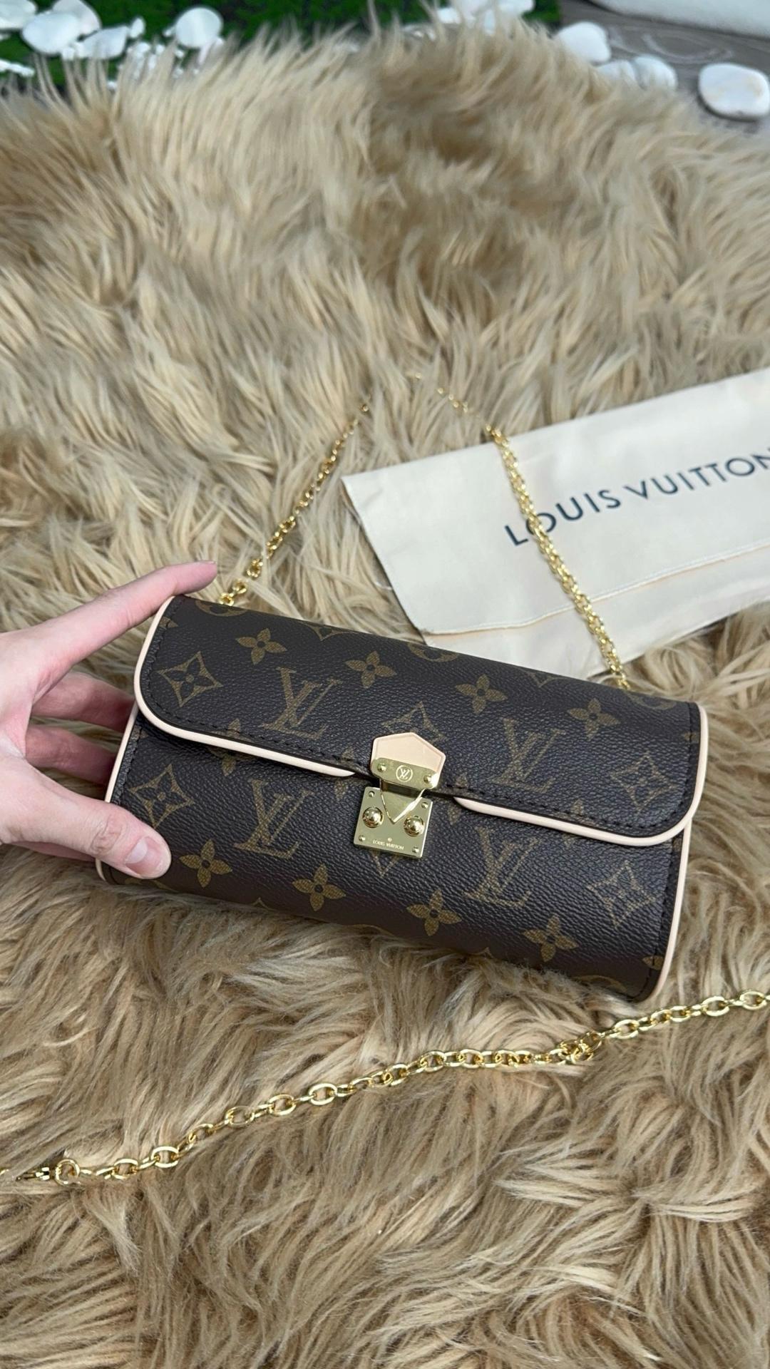 POCHETTE CAMILLE