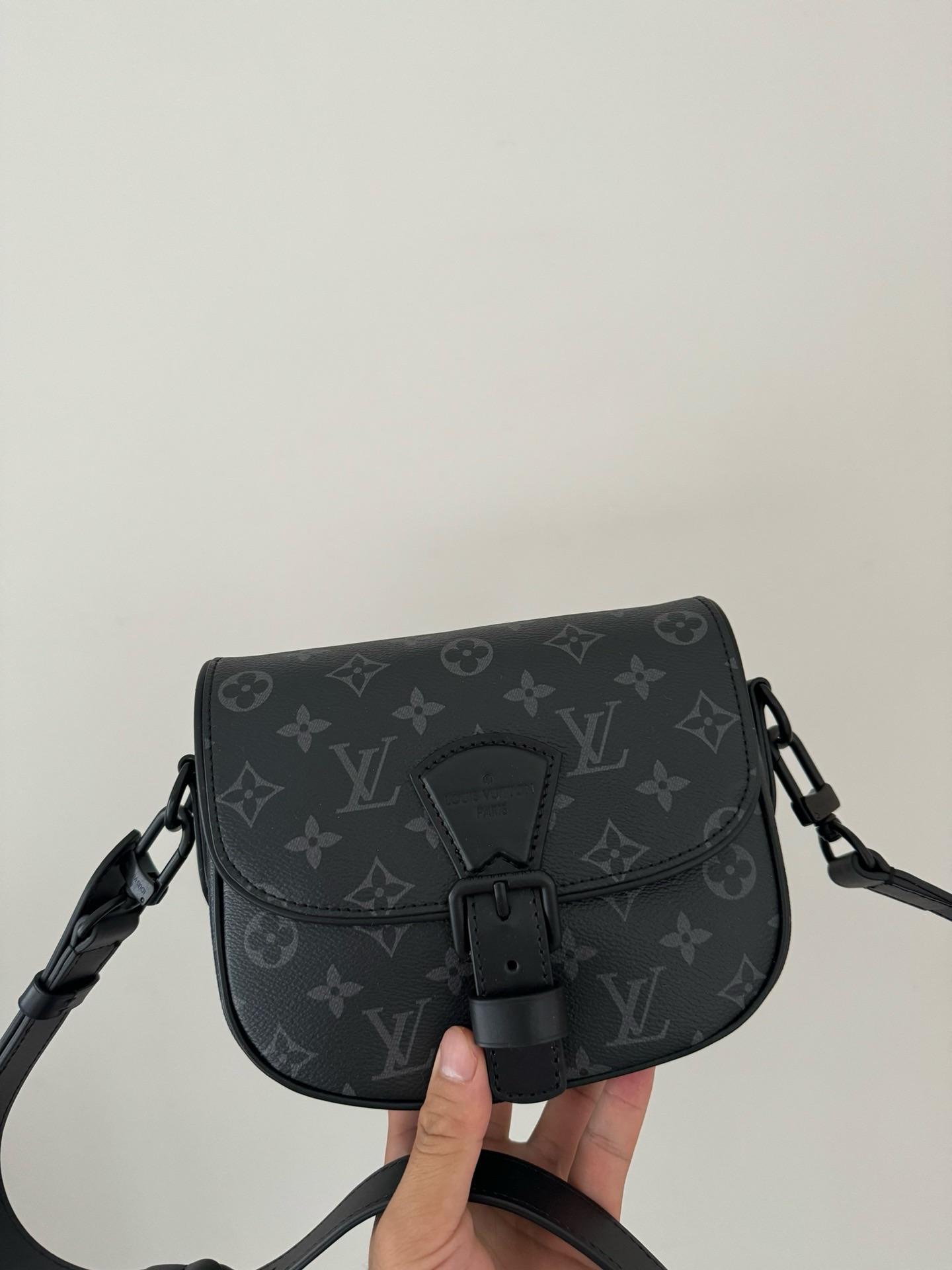 MONTSOURIS MESSENGER PM MONOGRAM ECLIPSE