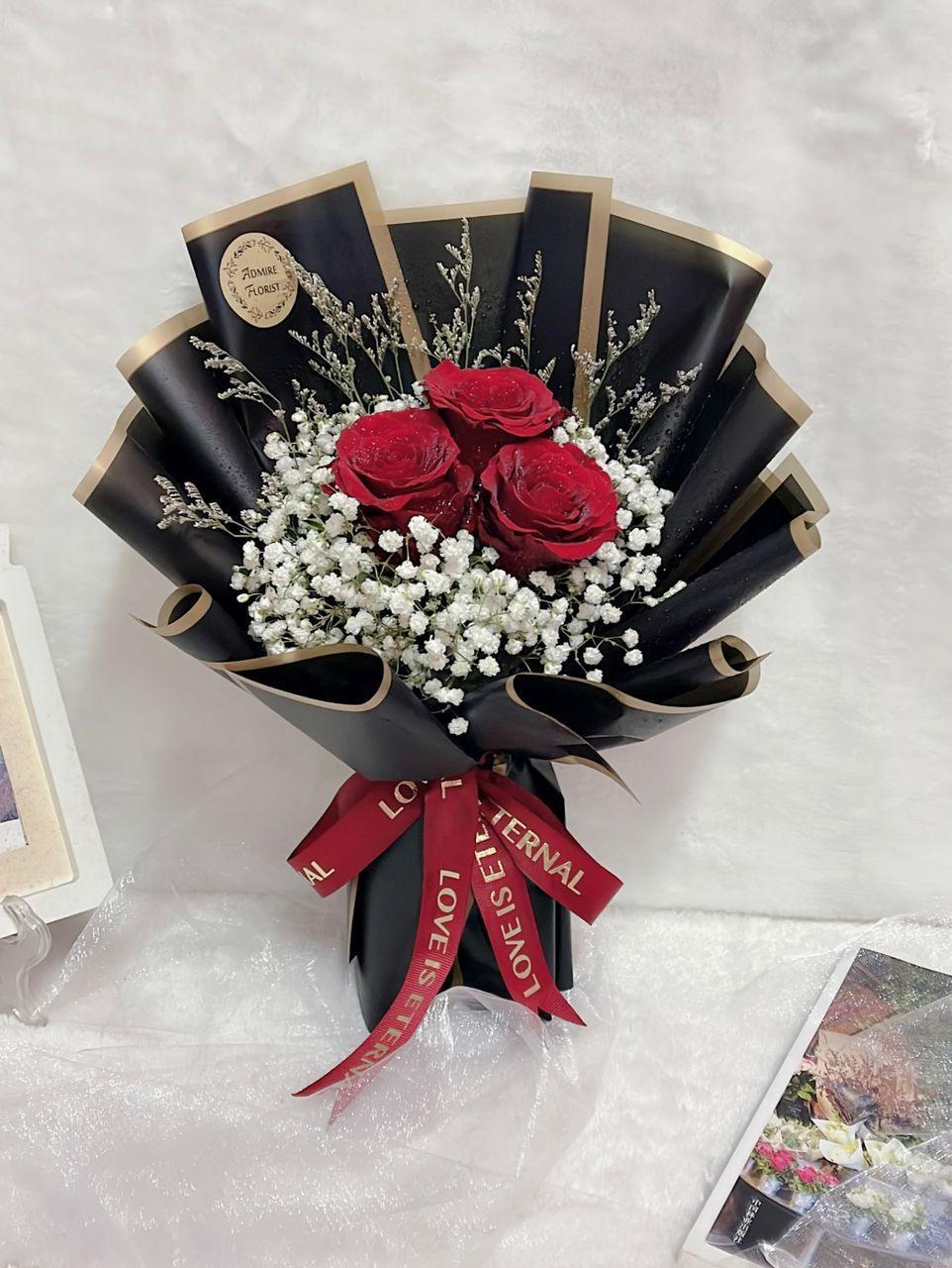 3 Stalks Fresh roses Bouquet