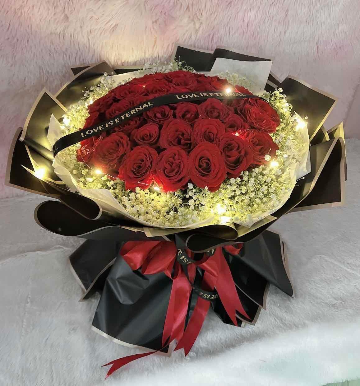 39 Stalks Fresh roses Bouquet