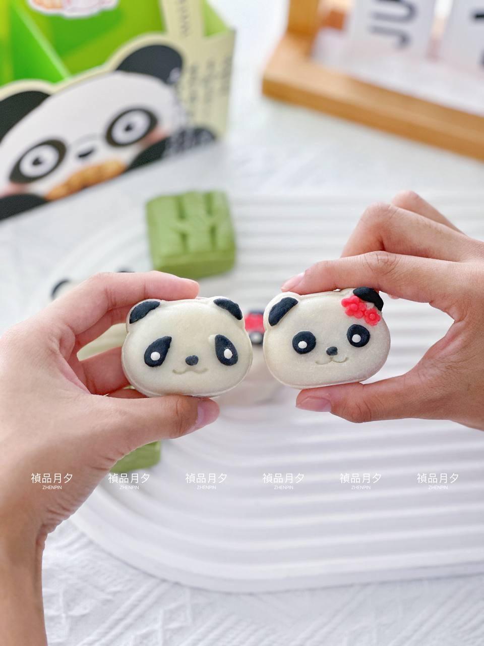熊猫雪皮月饼/冰皮月饼