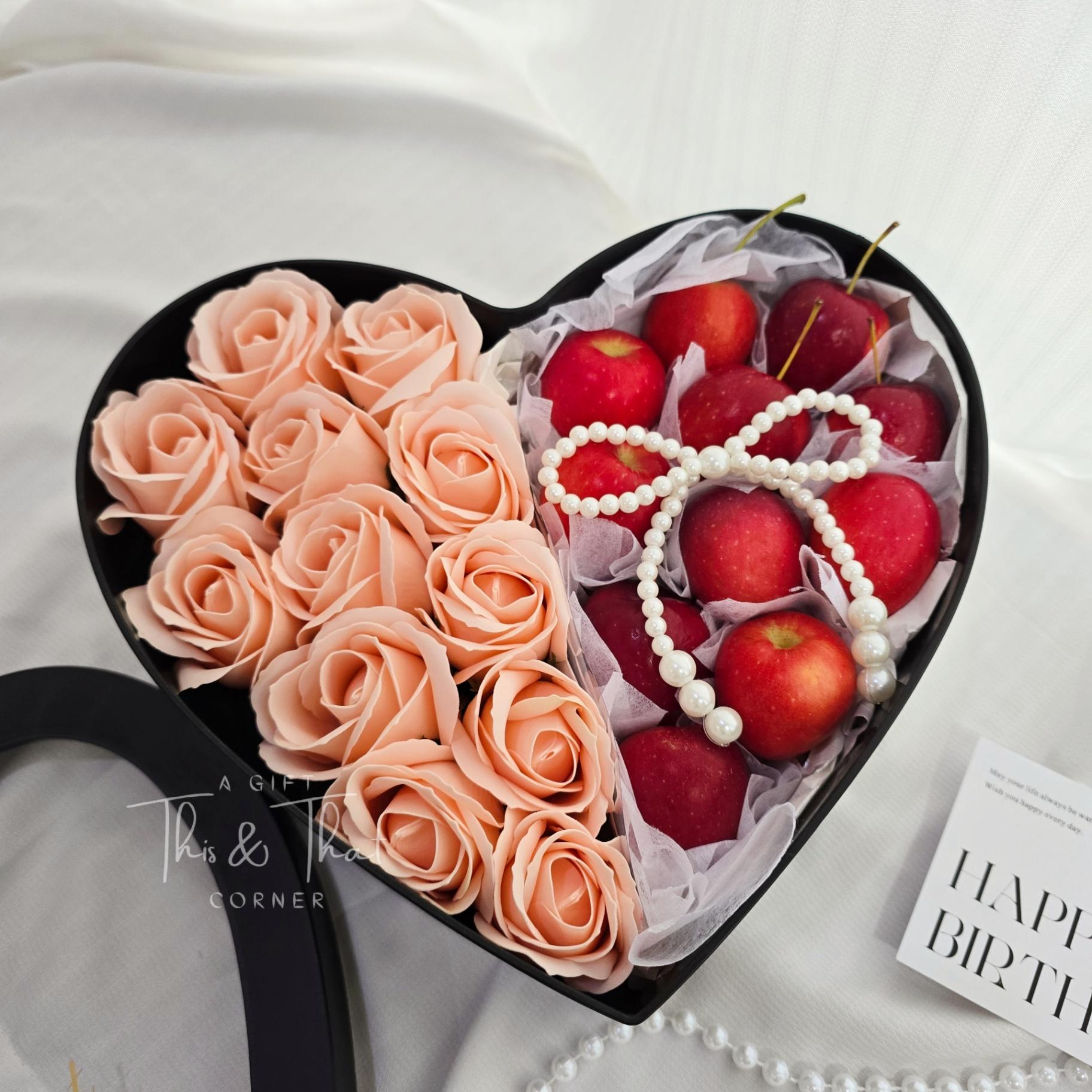 Hearts in Bloom FruitBox 心花绽放水果礼盒