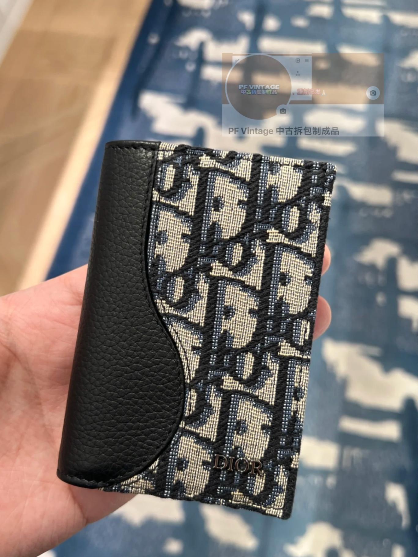 Dior 卡包