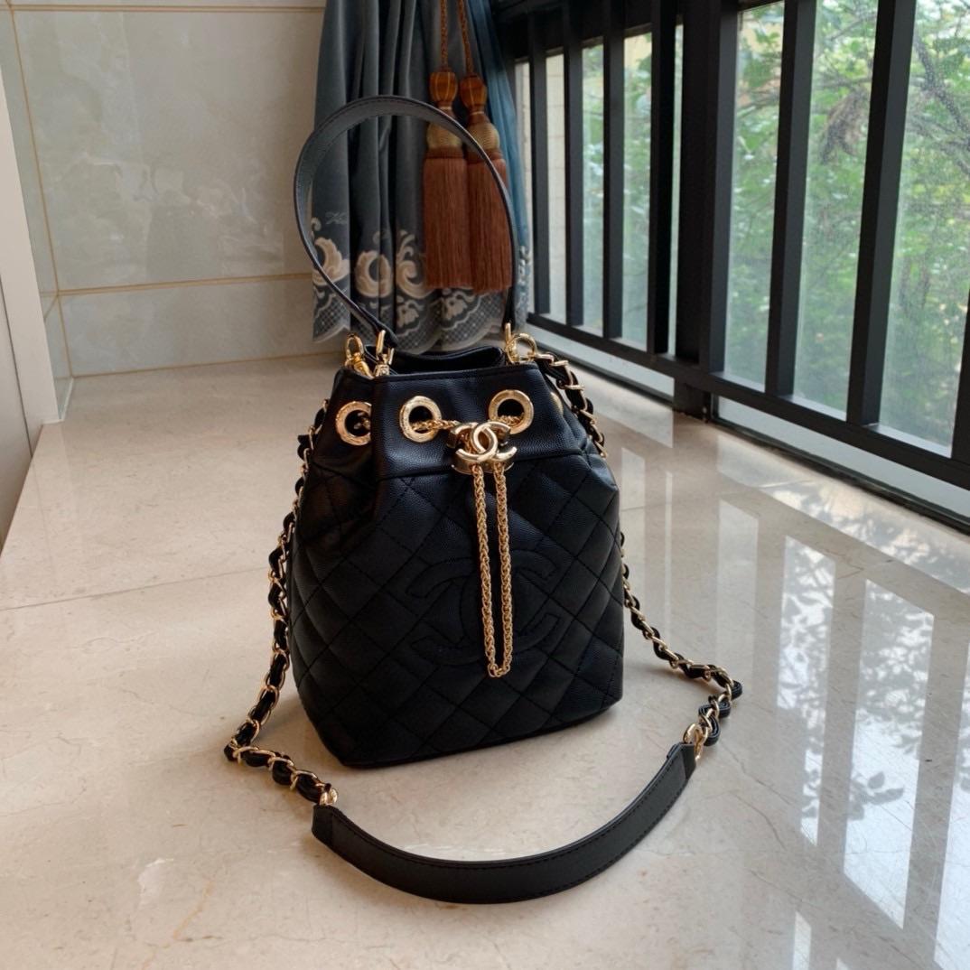 Chanel 水桶包
