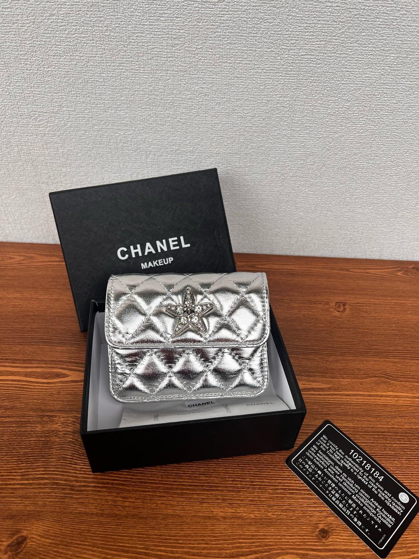 Chanel 银色星星包