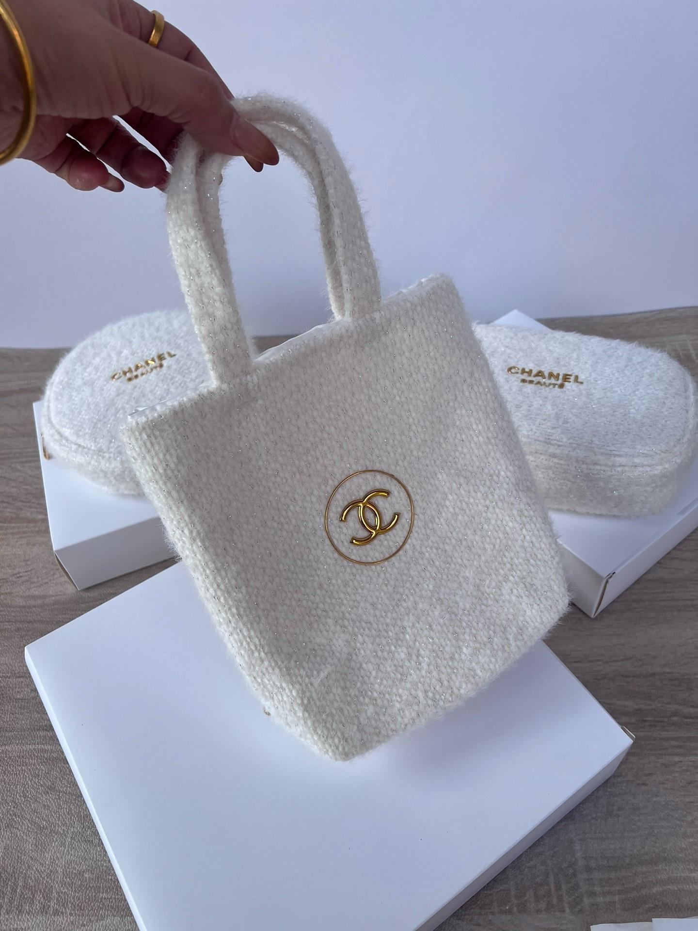 Chanel❄N5香水赠礼毛绒手提包小托特