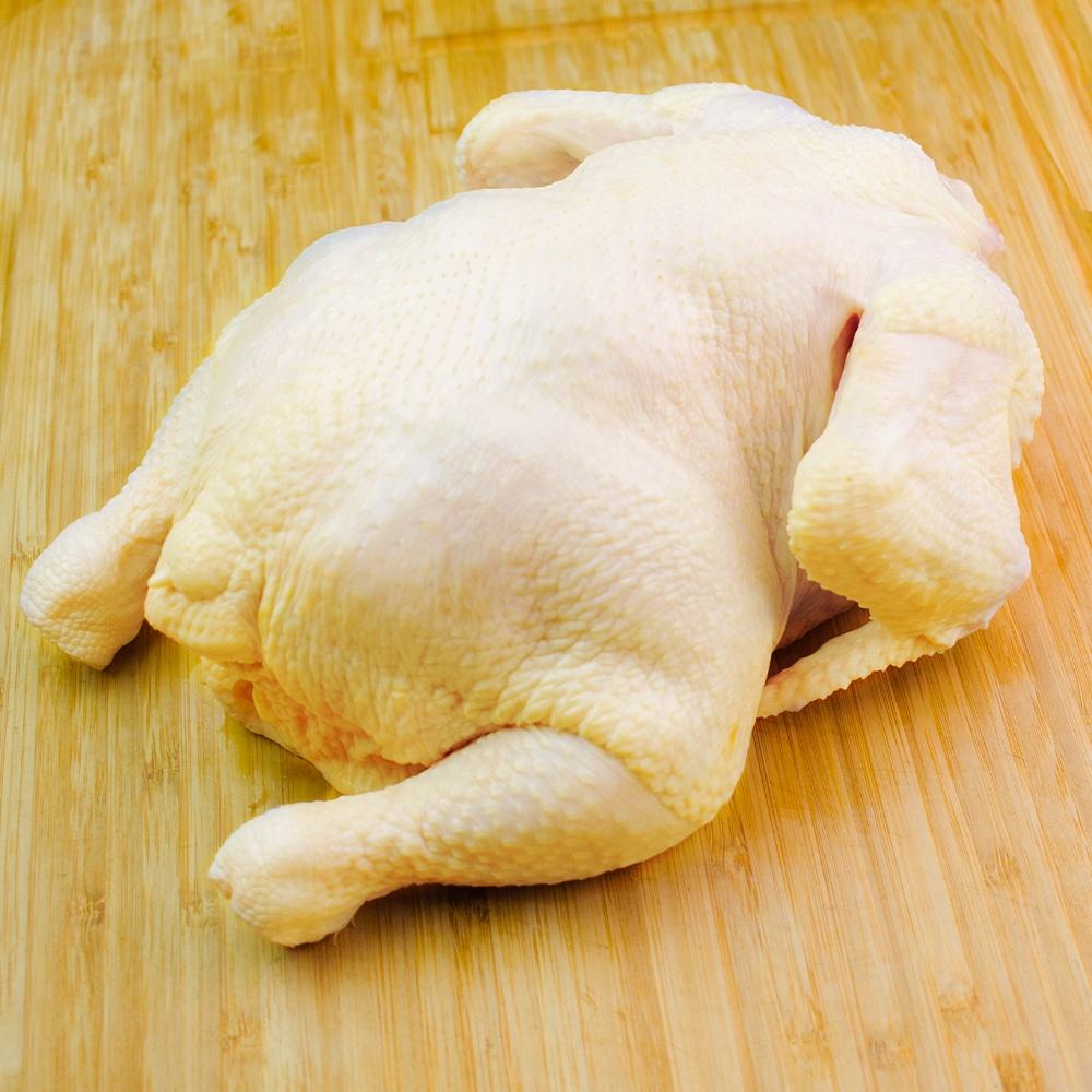 005.  Seaweed Whole Kampung Chicken 1.5Kg+/- -海藻甘榜鸡 1.5kg+/-