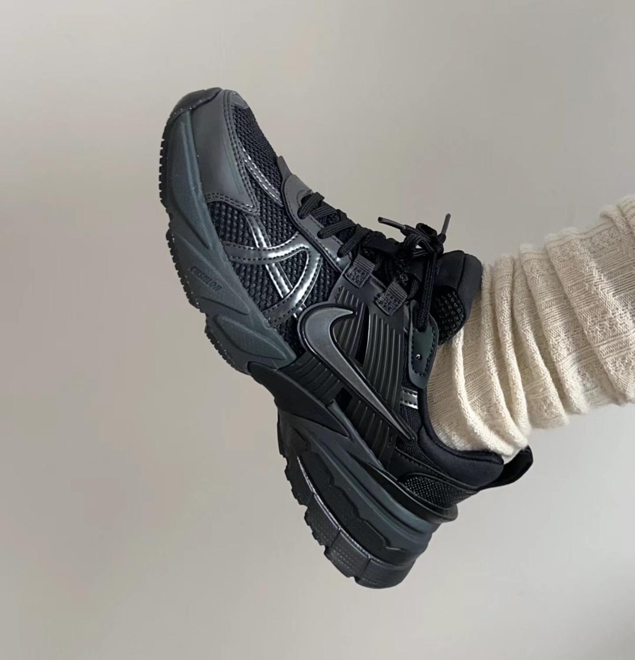 Nike V2K Run