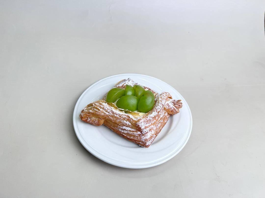 Shine Muscat Danish
