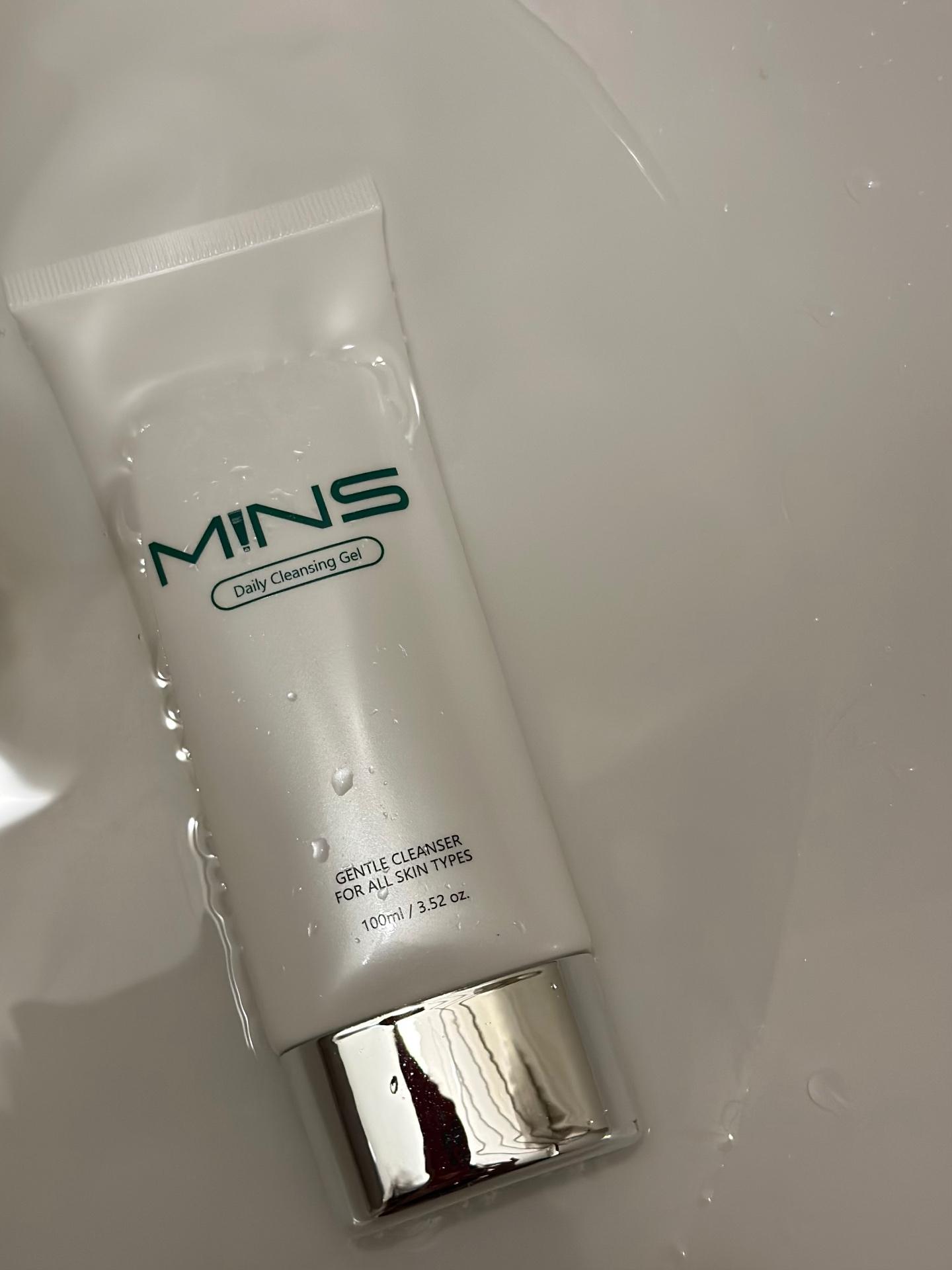 MINS Cleanser Gel