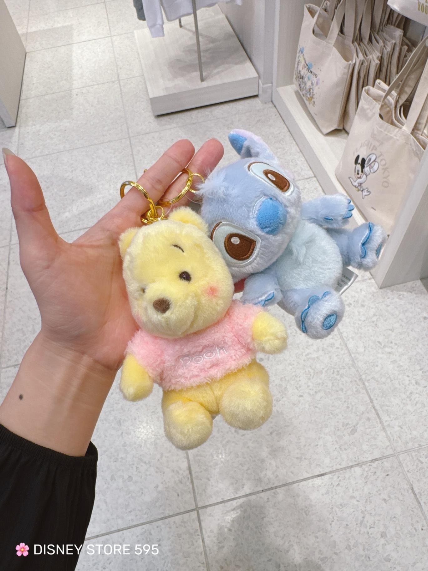 Disney Store 595