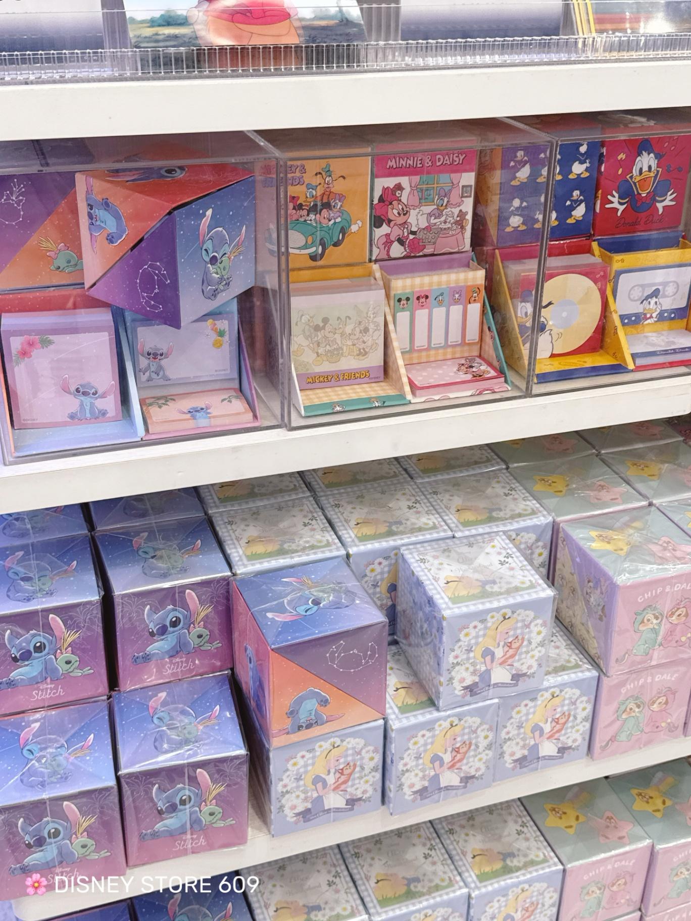 Disney Store 609