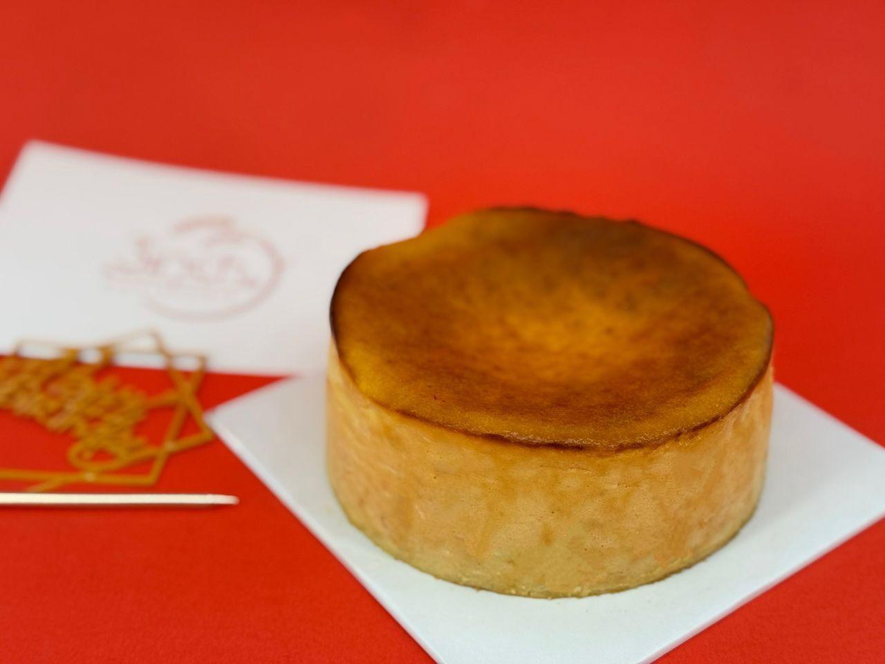 5" Cempedak Burnt Cheese Cake