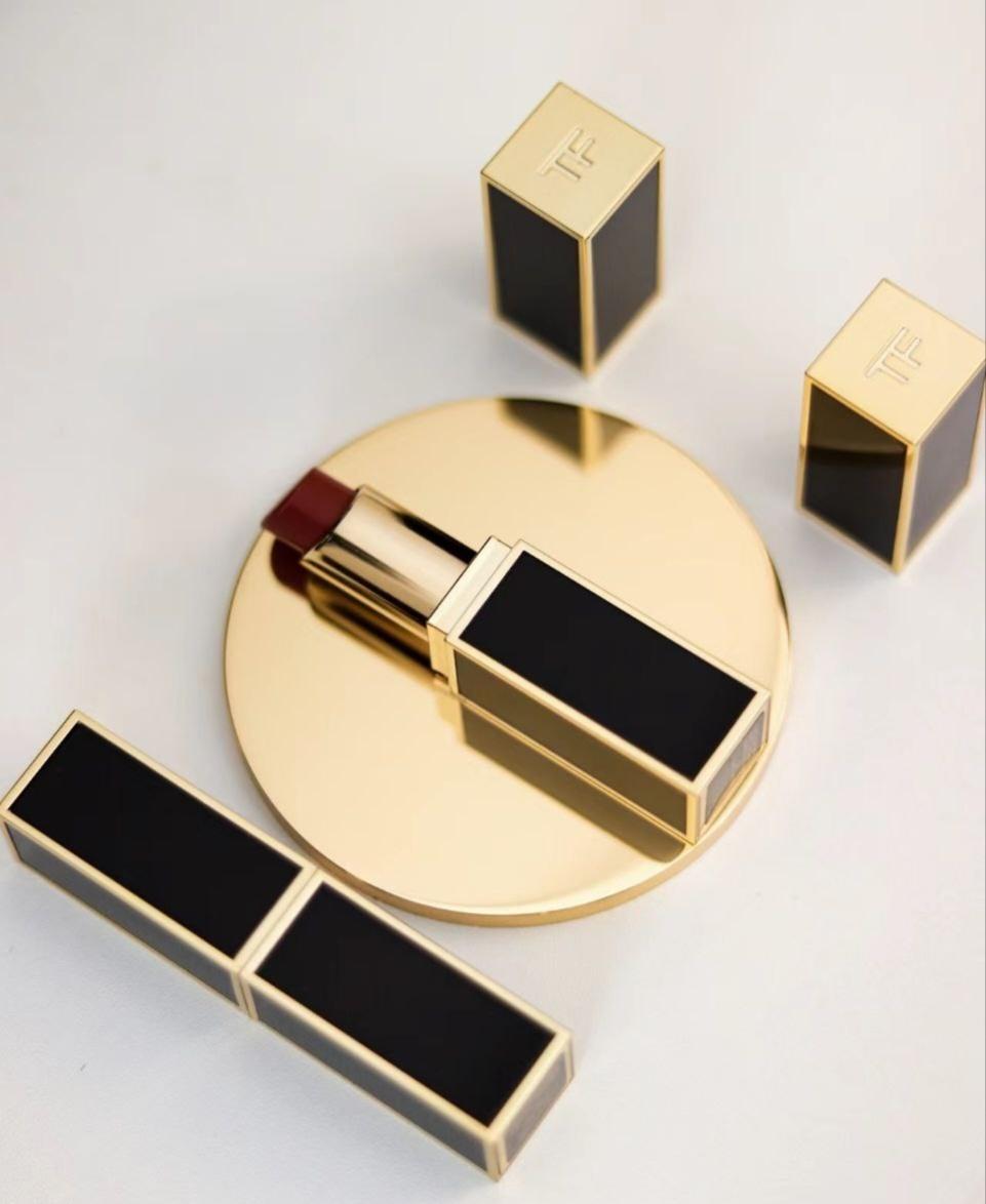 TOMFORD LIP COLOR SATIN MATTE💄黑细长管💋 -3.3 g💄