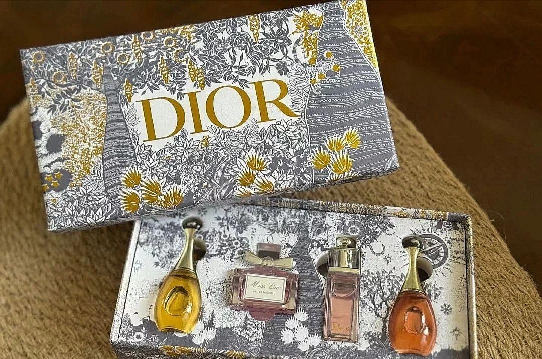 DIOR 4 IN 1 SET 4X5ML 2022 EDITION🎁